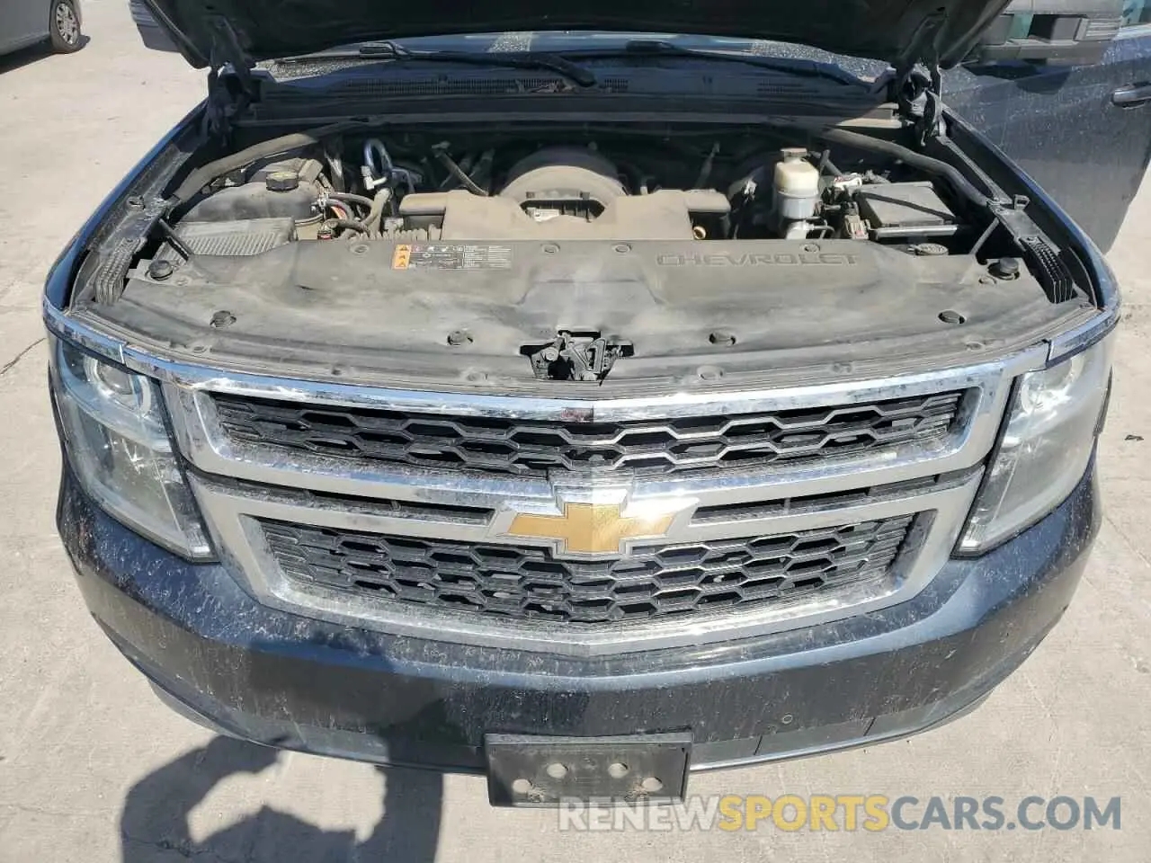 12 Photograph of a damaged car 1GNSCHKC5LR186048 CHEVROLET SUBURBAN 2020