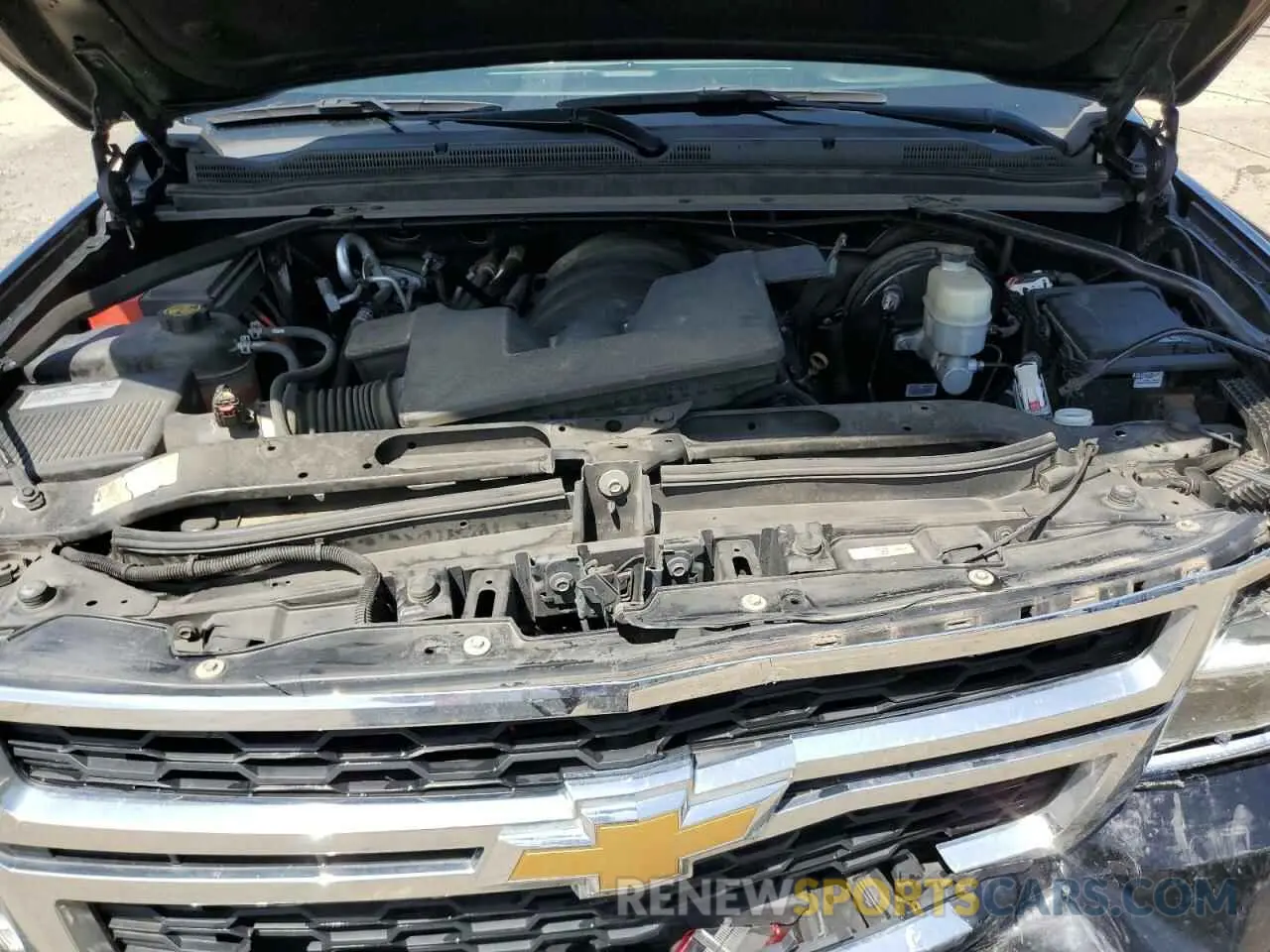 12 Photograph of a damaged car 1GNSCHKC6LR118860 CHEVROLET SUBURBAN 2020