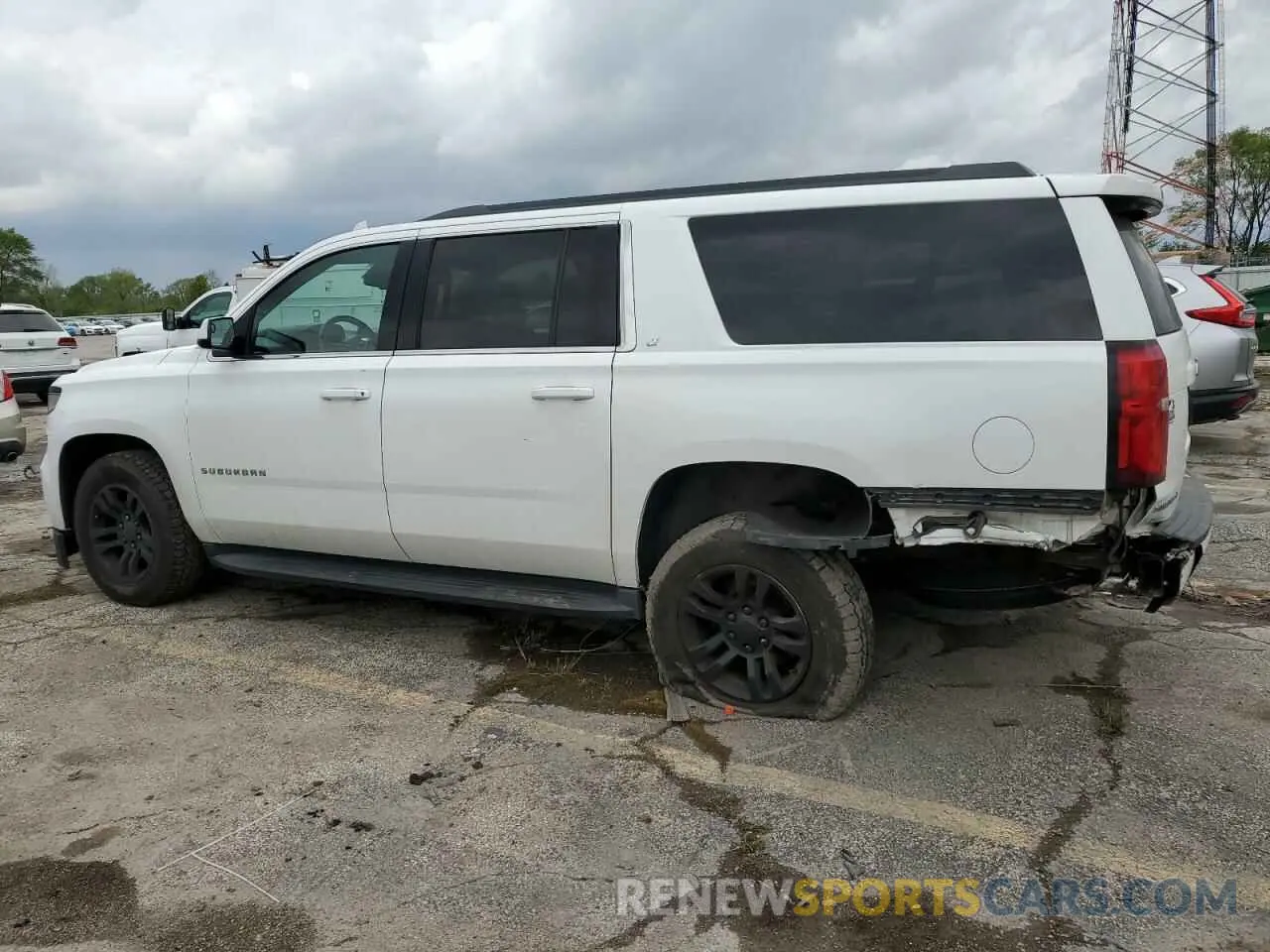 2 Фотография поврежденного автомобиля 1GNSCHKC6LR119362 CHEVROLET SUBURBAN 2020