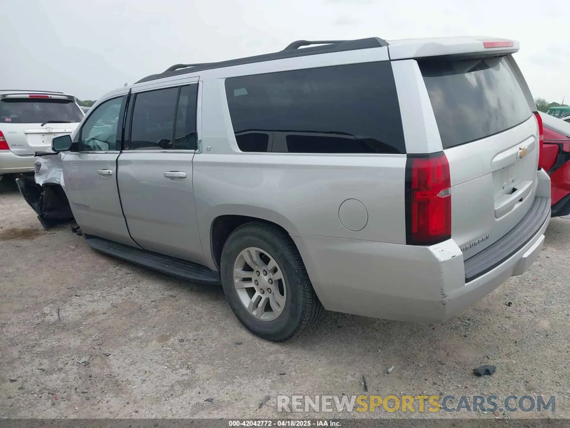 3 Фотография поврежденного автомобиля 1GNSCHKC6LR265468 CHEVROLET SUBURBAN 2020