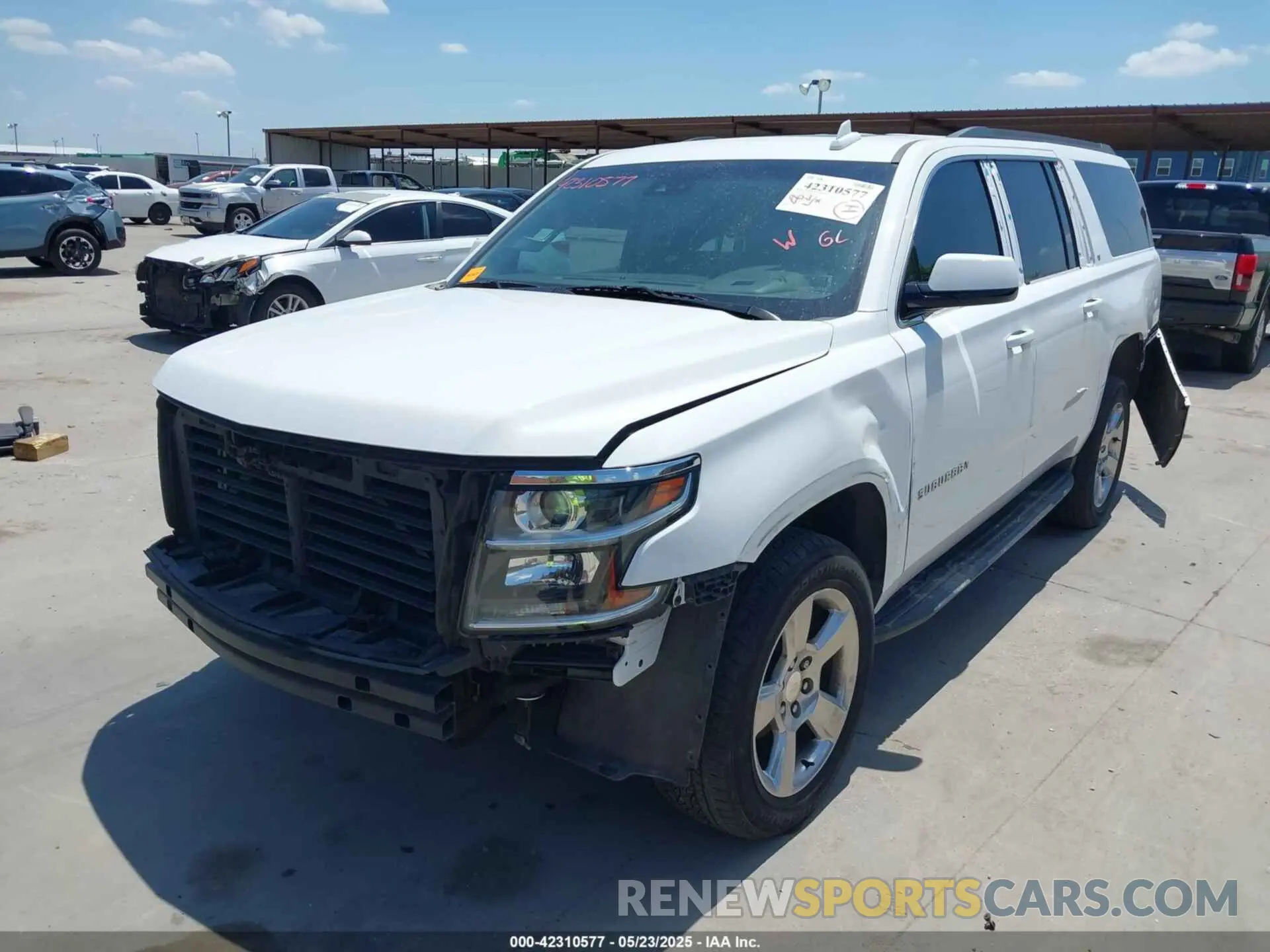 2 Фотография поврежденного автомобиля 1GNSCHKC6LR287101 CHEVROLET SUBURBAN 2020