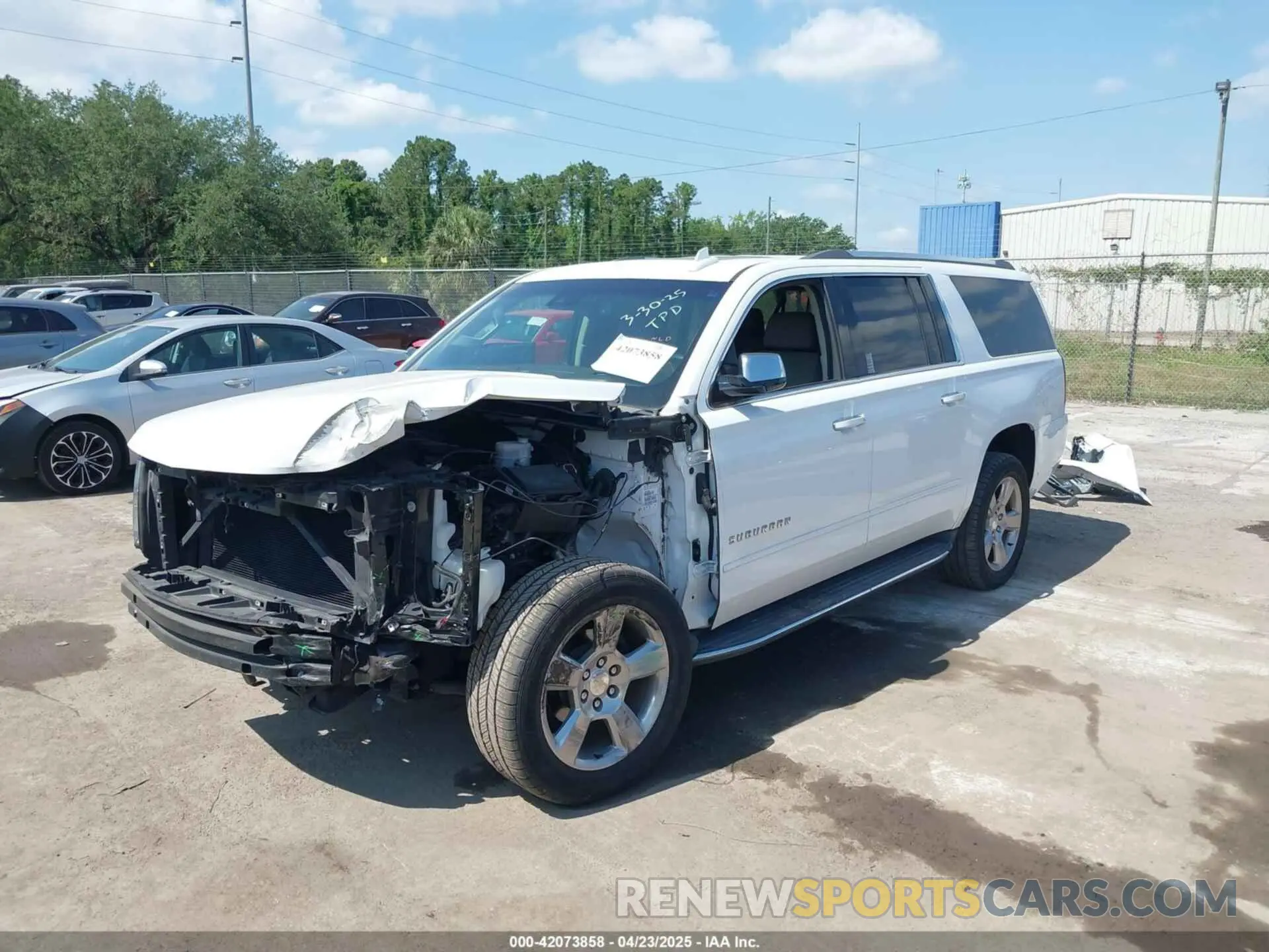 2 Фотография поврежденного автомобиля 1GNSCJKC9LR125292 CHEVROLET SUBURBAN 2020
