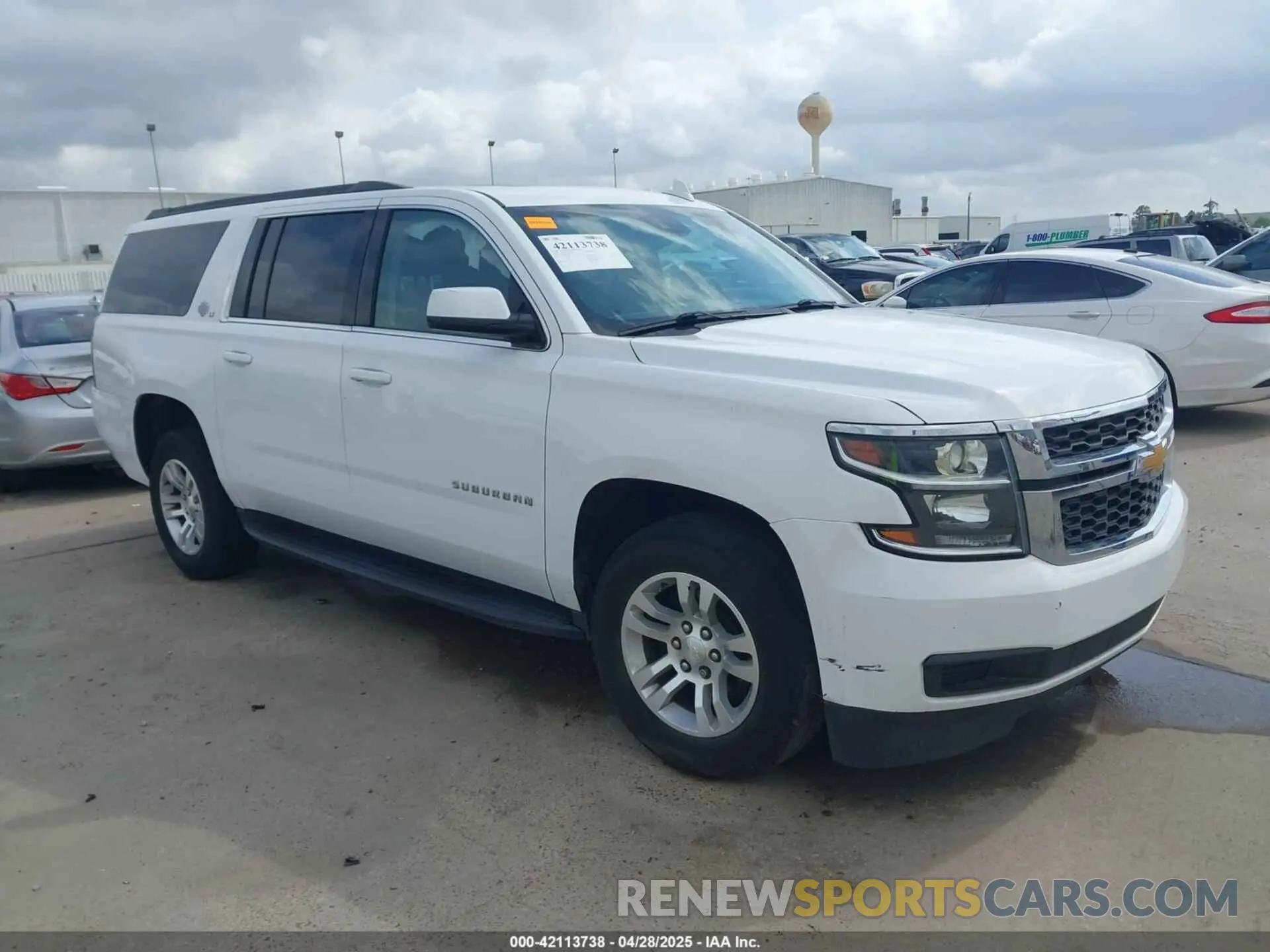 1 Photograph of a damaged car 1GNSKHKC5LR273483 CHEVROLET SUBURBAN 2020