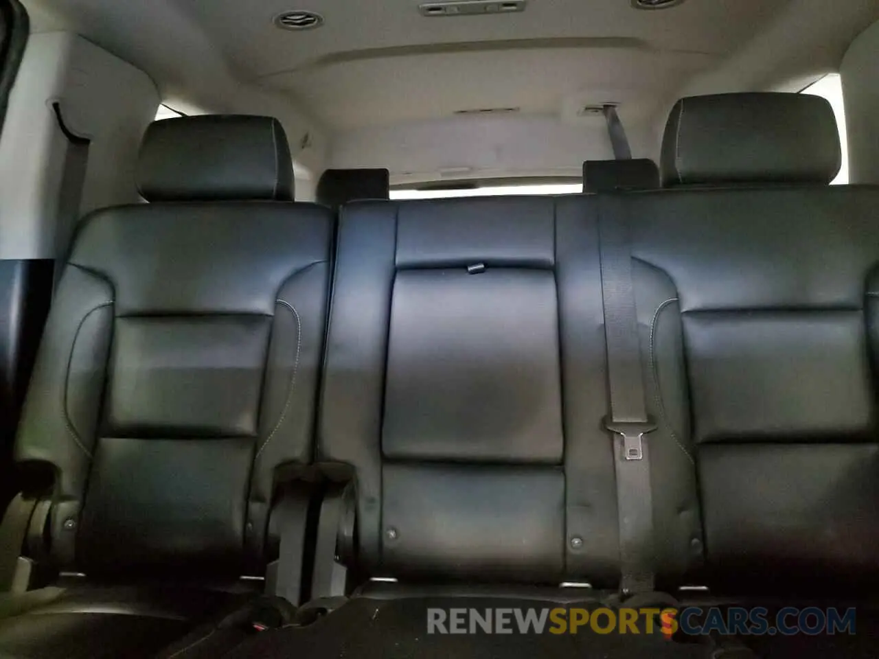 10 Фотография поврежденного автомобиля 1GNSKHKC5LR299971 CHEVROLET SUBURBAN 2020