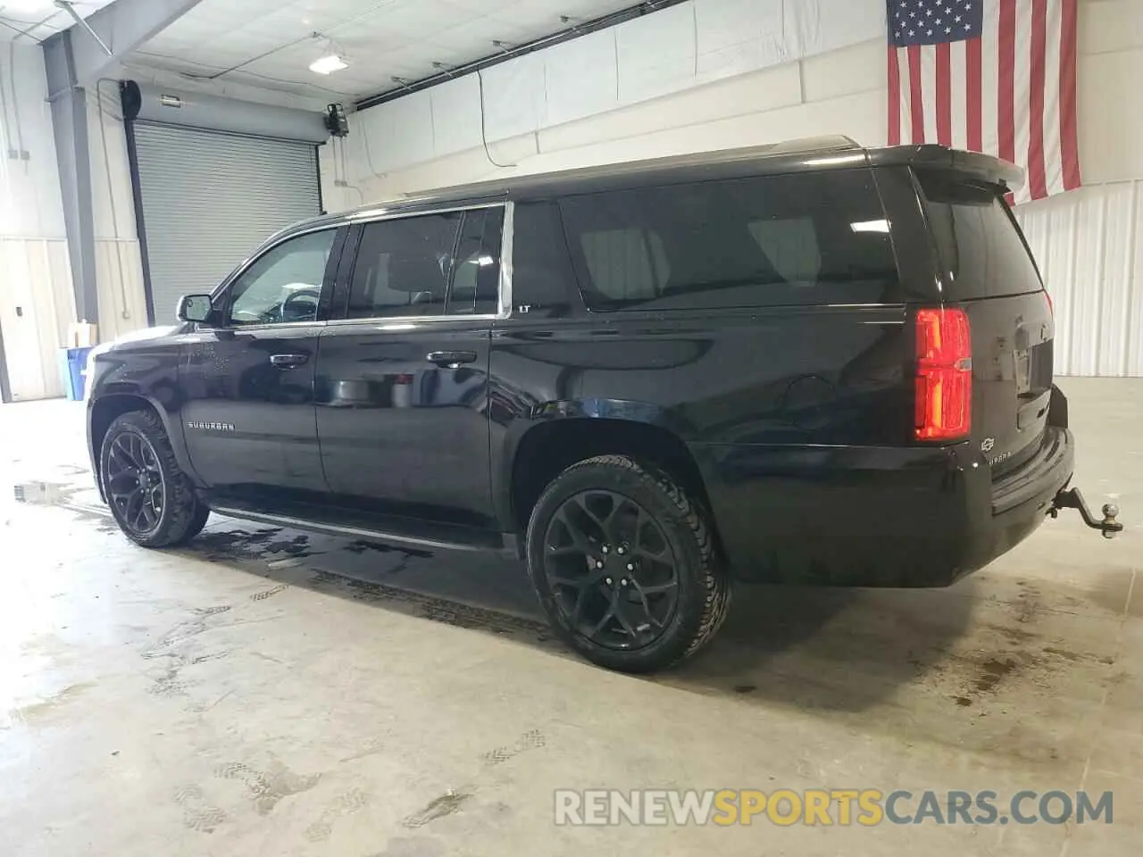 2 Фотография поврежденного автомобиля 1GNSKHKC5LR299971 CHEVROLET SUBURBAN 2020