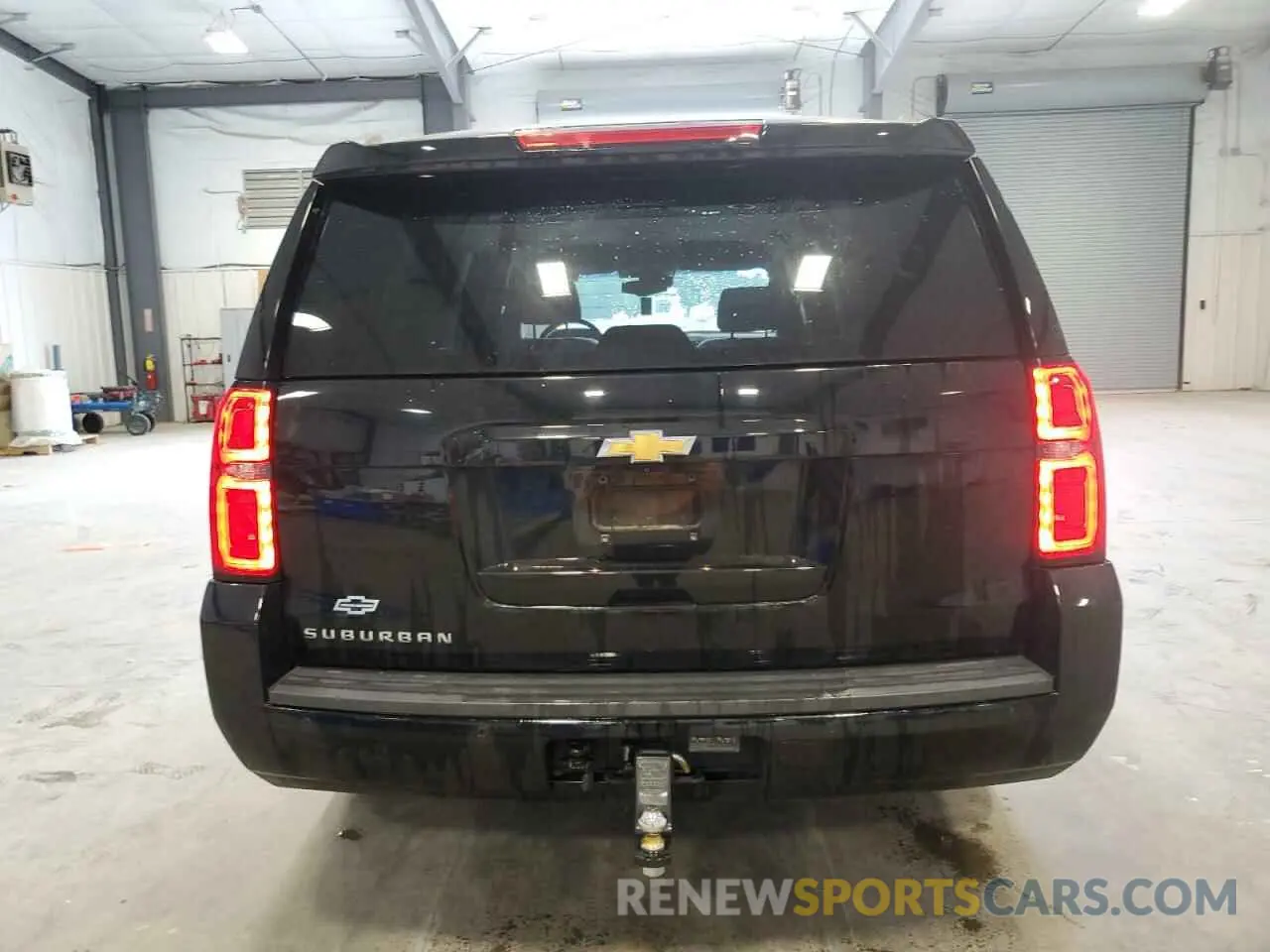 6 Фотография поврежденного автомобиля 1GNSKHKC5LR299971 CHEVROLET SUBURBAN 2020