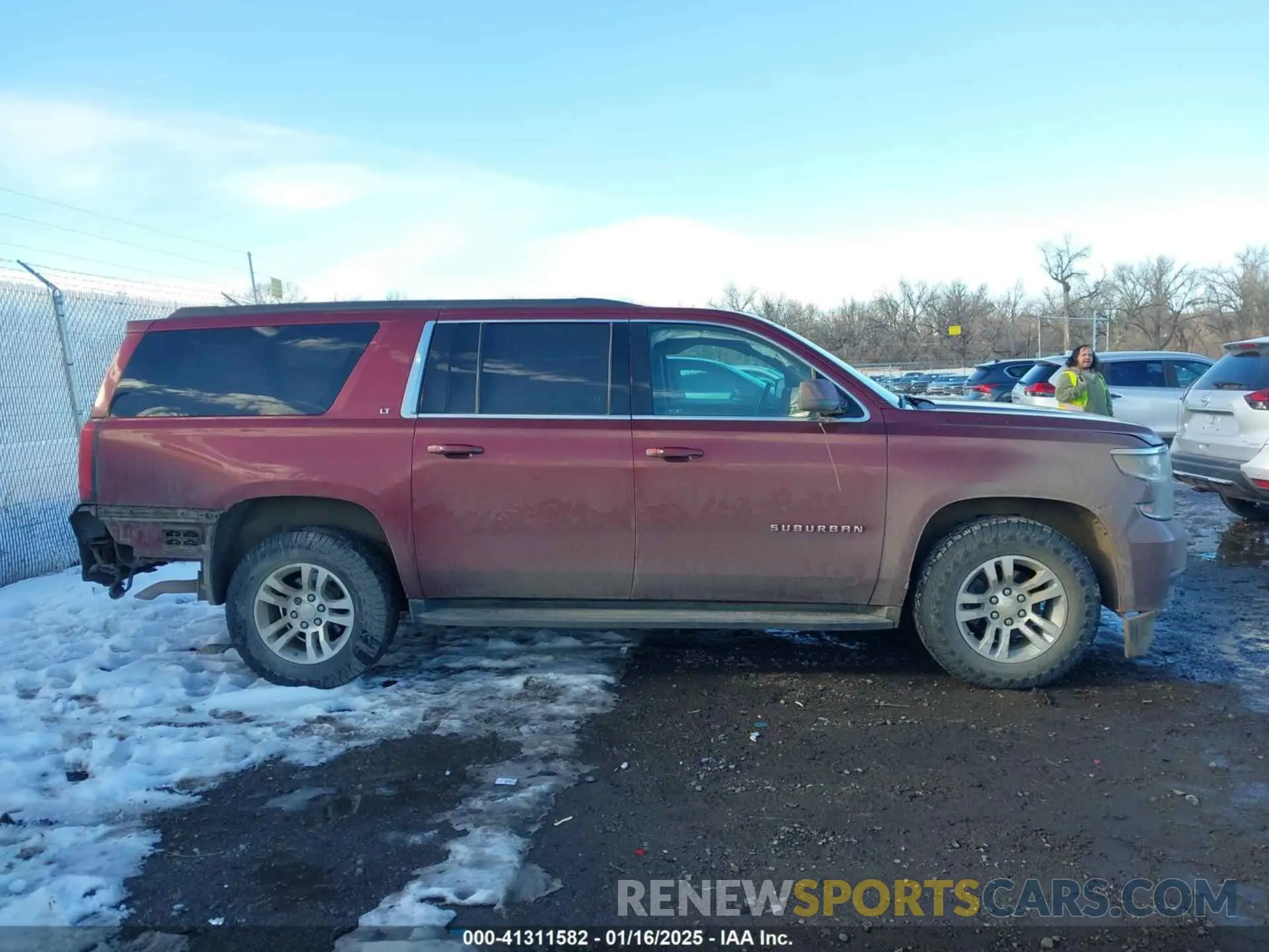 13 Фотография поврежденного автомобиля 1GNSKHKC9LR233603 CHEVROLET SUBURBAN 2020