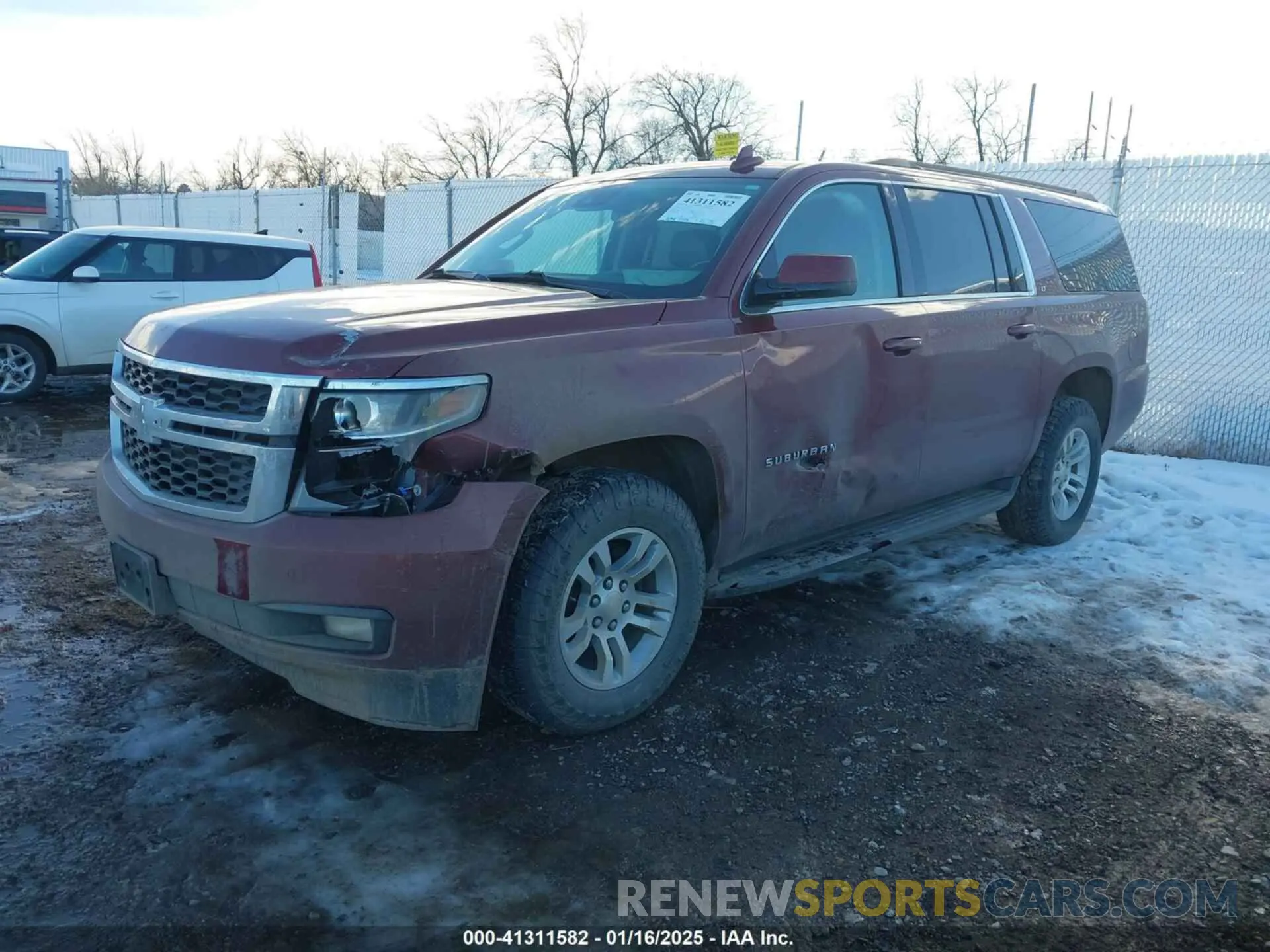 2 Фотография поврежденного автомобиля 1GNSKHKC9LR233603 CHEVROLET SUBURBAN 2020