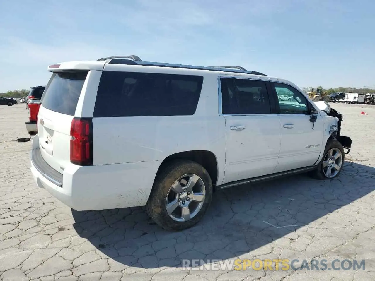 3 Photograph of a damaged car 1GNSKJKC0LR151444 CHEVROLET SUBURBAN 2020