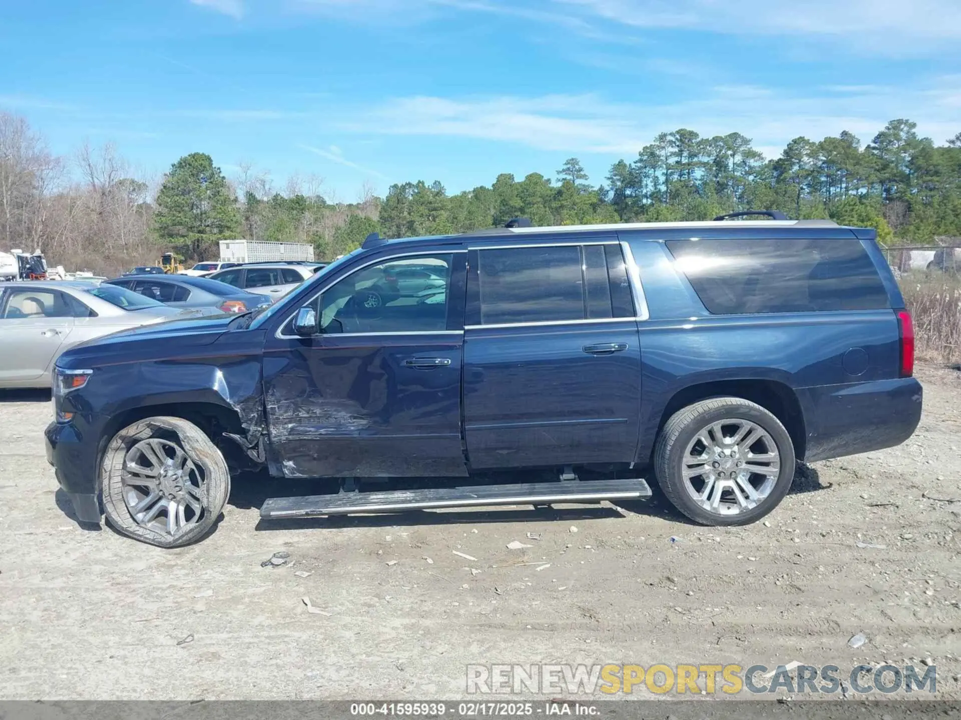 14 Photograph of a damaged car 1GNSKJKJXLR213544 CHEVROLET SUBURBAN 2020