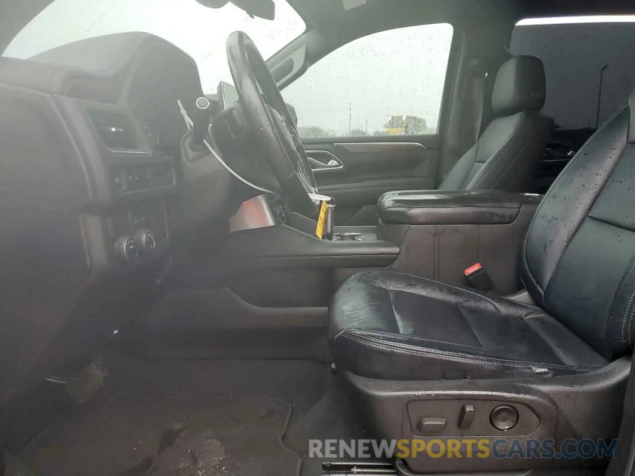 7 Photograph of a damaged car 1GNSCBKD4MR393411 CHEVROLET SUBURBAN 2021