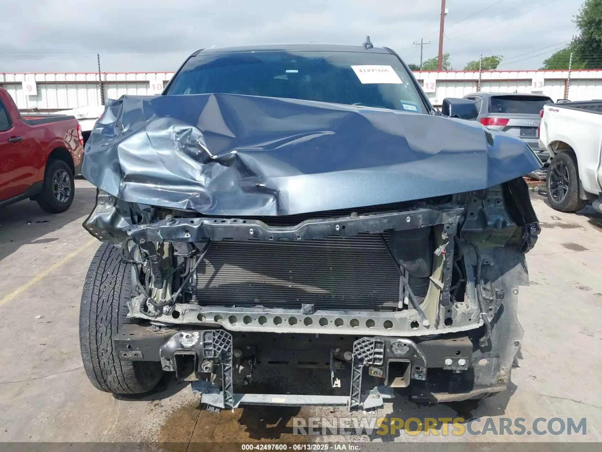 13 Photograph of a damaged car 1GNSCBKD9MR352191 CHEVROLET SUBURBAN 2021