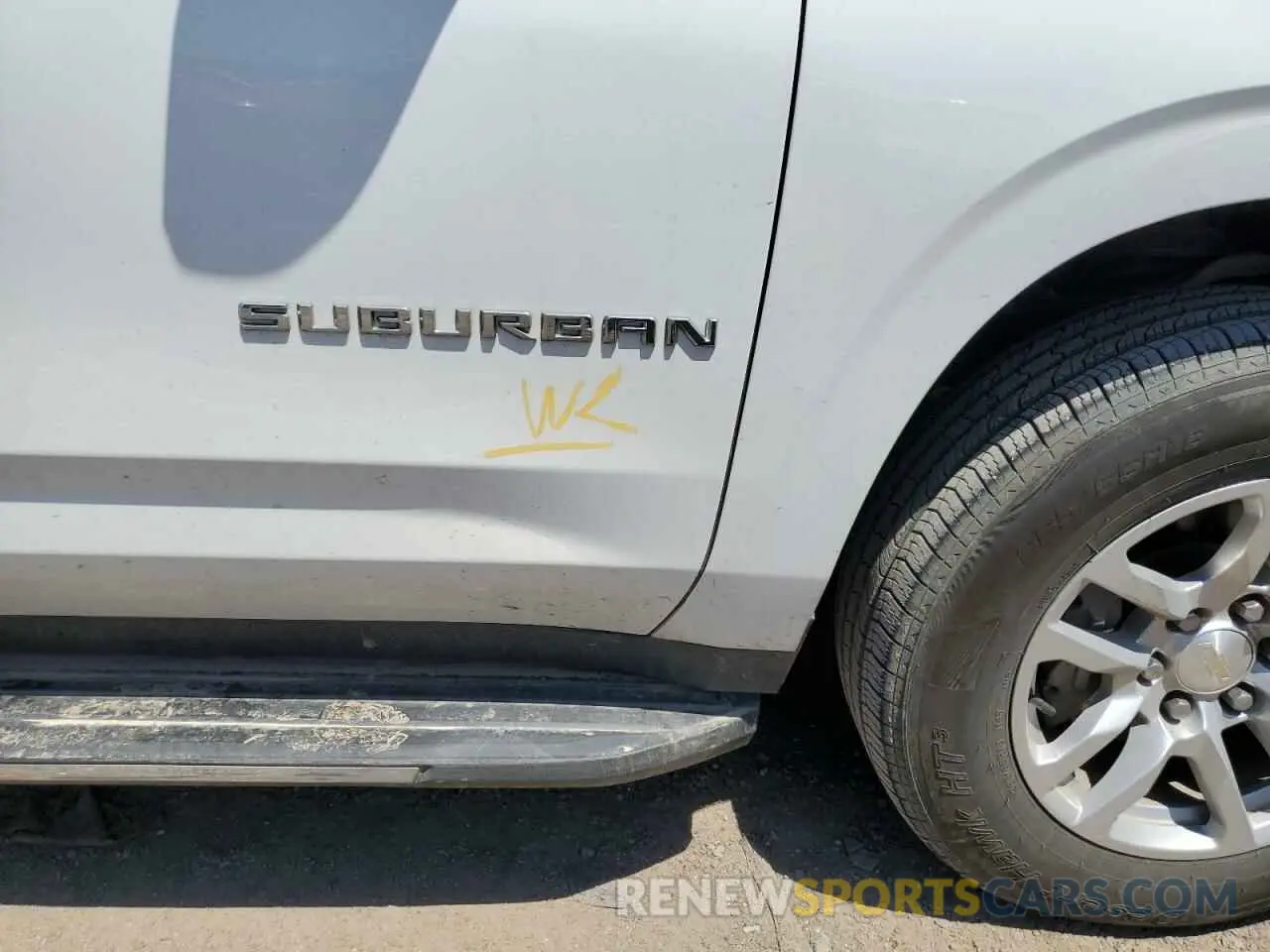 12 Photograph of a damaged car 1GNSCCKD2MR265366 CHEVROLET SUBURBAN 2021