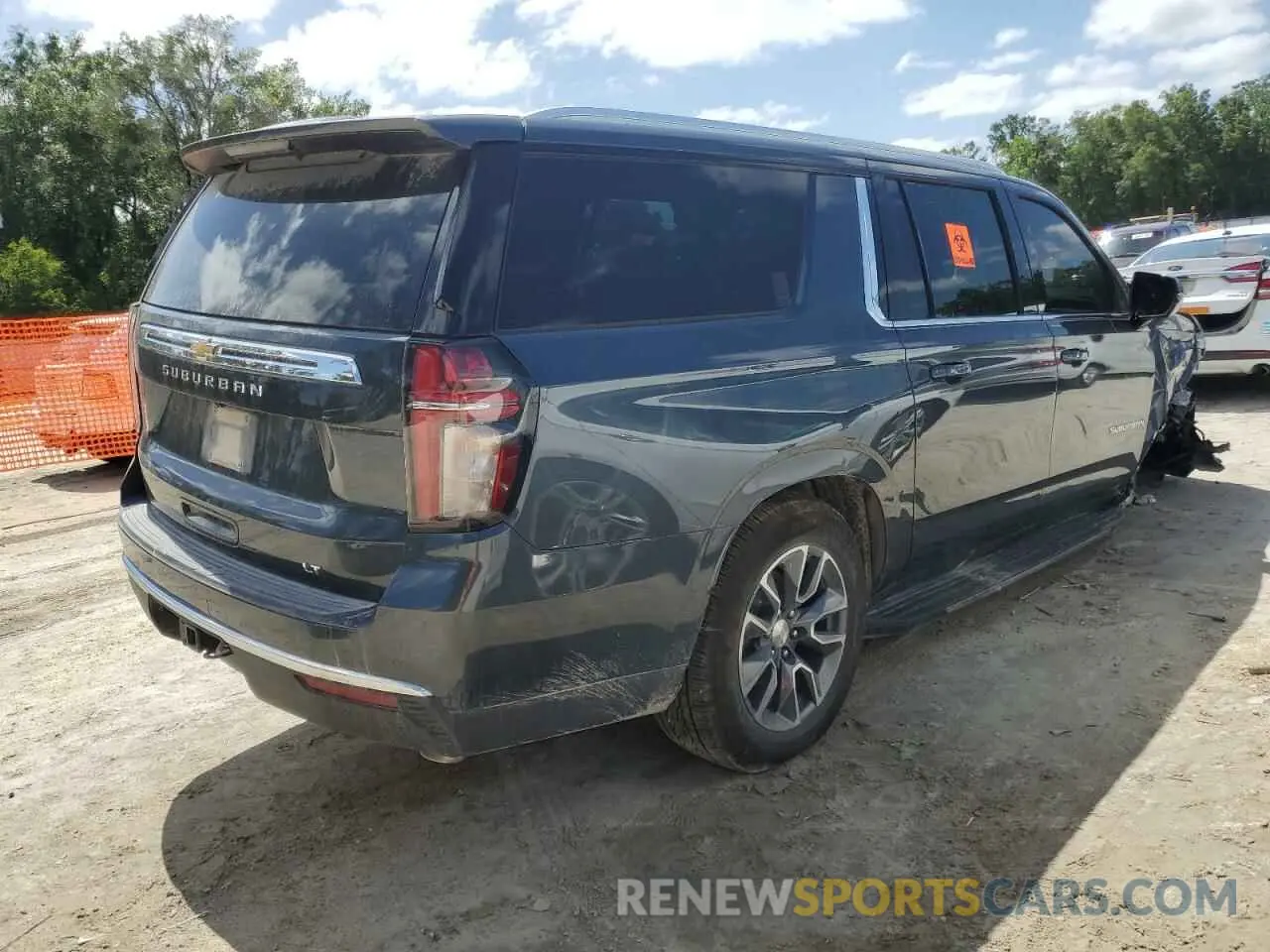 3 Photograph of a damaged car 1GNSCCKD2MR469892 CHEVROLET SUBURBAN 2021