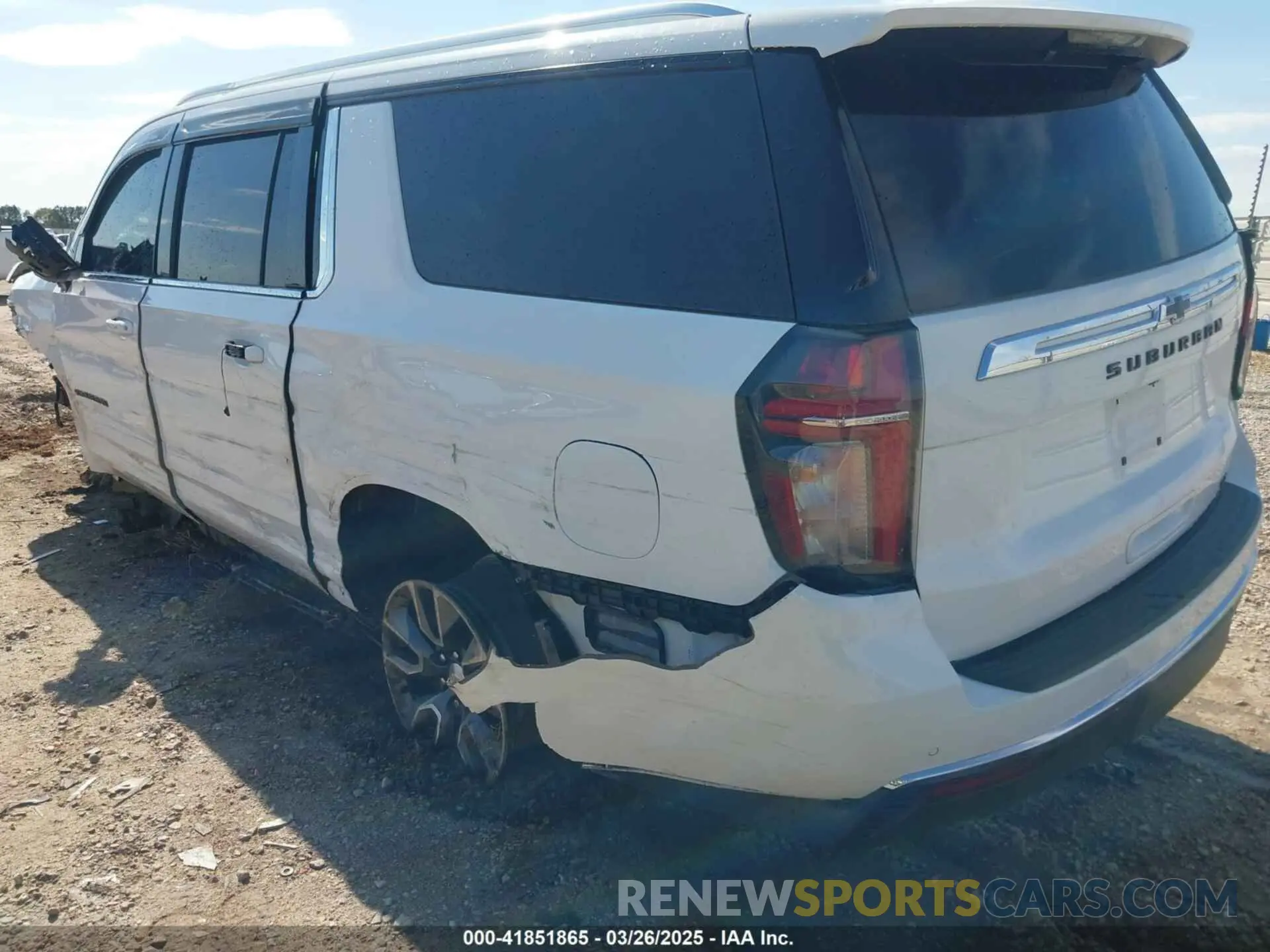 3 Фотография поврежденного автомобиля 1GNSCCKD4MR379983 CHEVROLET SUBURBAN 2021
