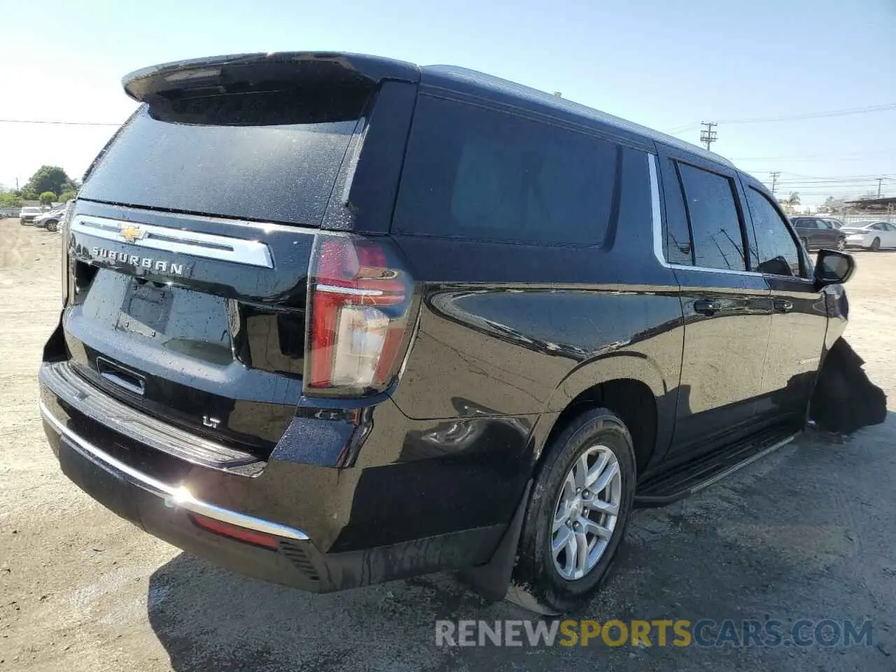 3 Photograph of a damaged car 1GNSCCKD5MR333272 CHEVROLET SUBURBAN 2021