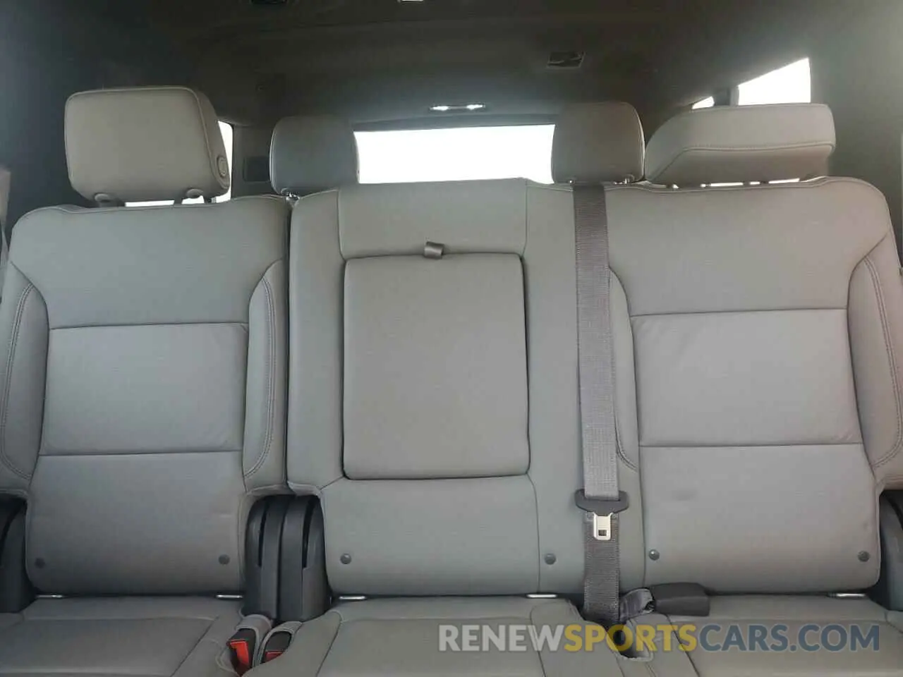 10 Фотография поврежденного автомобиля 1GNSCCKD6MR209589 CHEVROLET SUBURBAN 2021