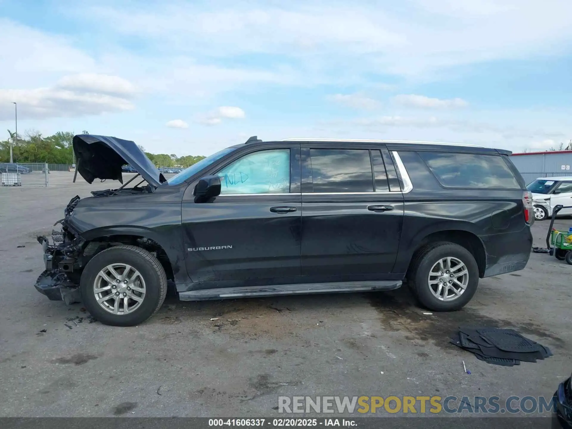 14 Фотография поврежденного автомобиля 1GNSCCKD8MR269020 CHEVROLET SUBURBAN 2021