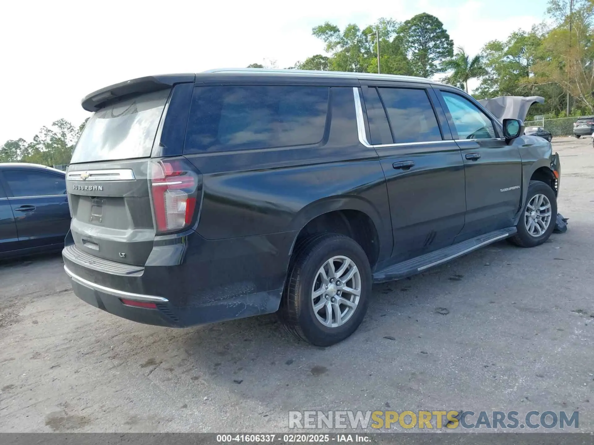 4 Фотография поврежденного автомобиля 1GNSCCKD8MR269020 CHEVROLET SUBURBAN 2021