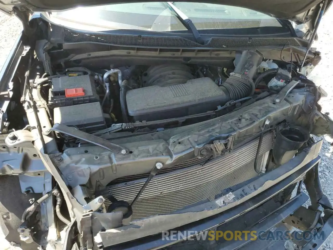 12 Photograph of a damaged car 1GNSCEKD0MR402865 CHEVROLET SUBURBAN 2021