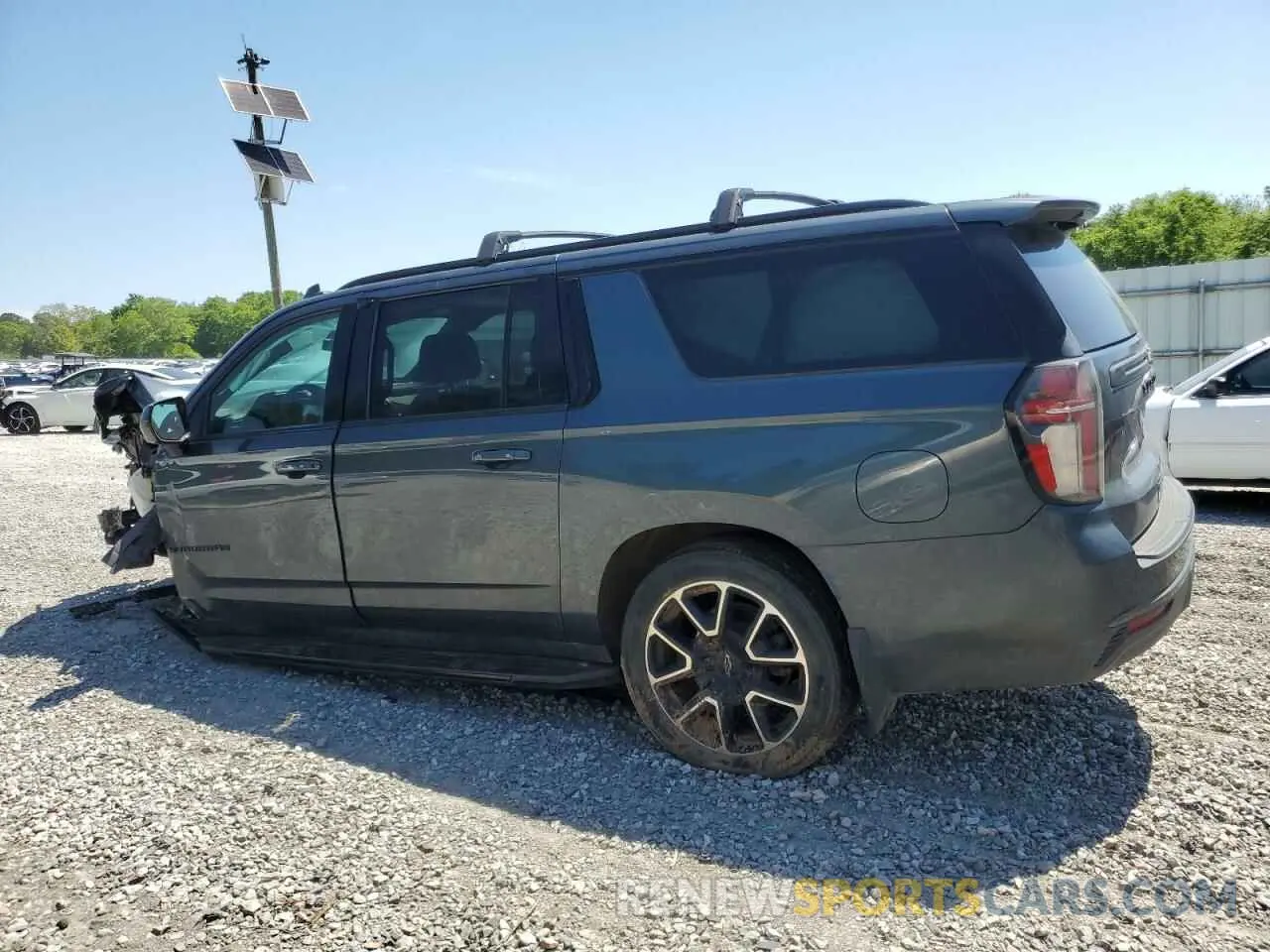 2 Photograph of a damaged car 1GNSCEKD0MR402865 CHEVROLET SUBURBAN 2021