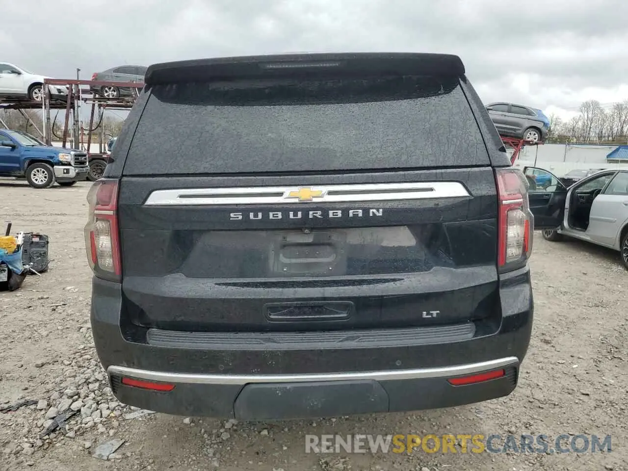 6 Photograph of a damaged car 1GNSKCKD0MR157010 CHEVROLET SUBURBAN 2021