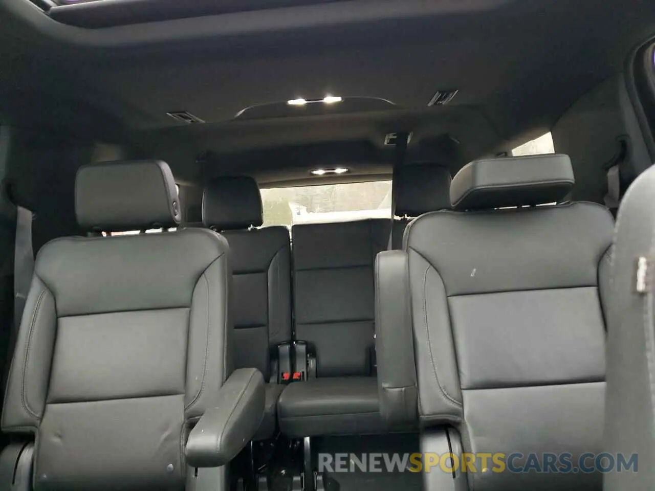 10 Фотография поврежденного автомобиля 1GNSKCKD2MR431517 CHEVROLET SUBURBAN 2021