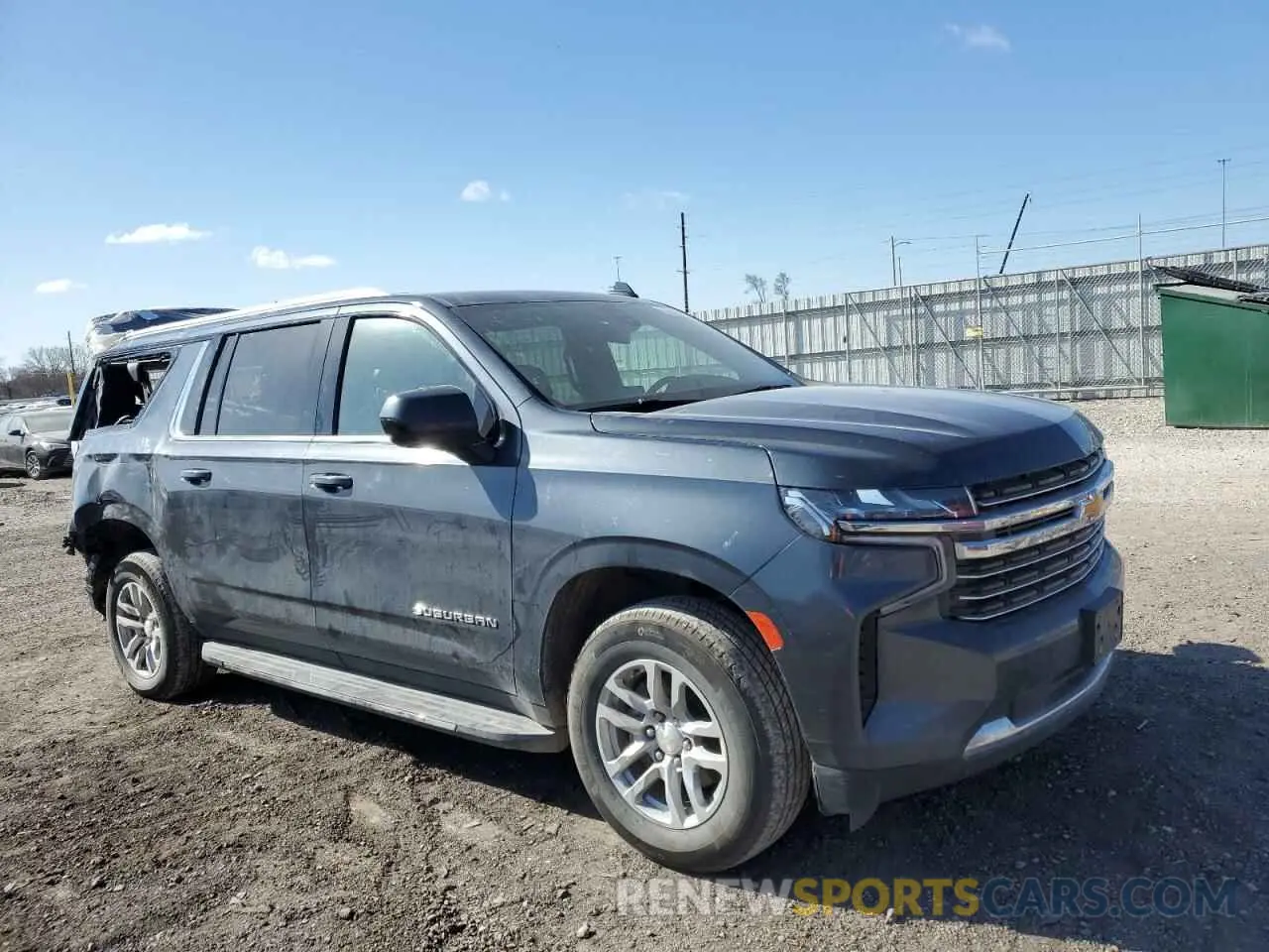4 Photograph of a damaged car 1GNSKCKD4MR386404 CHEVROLET SUBURBAN 2021