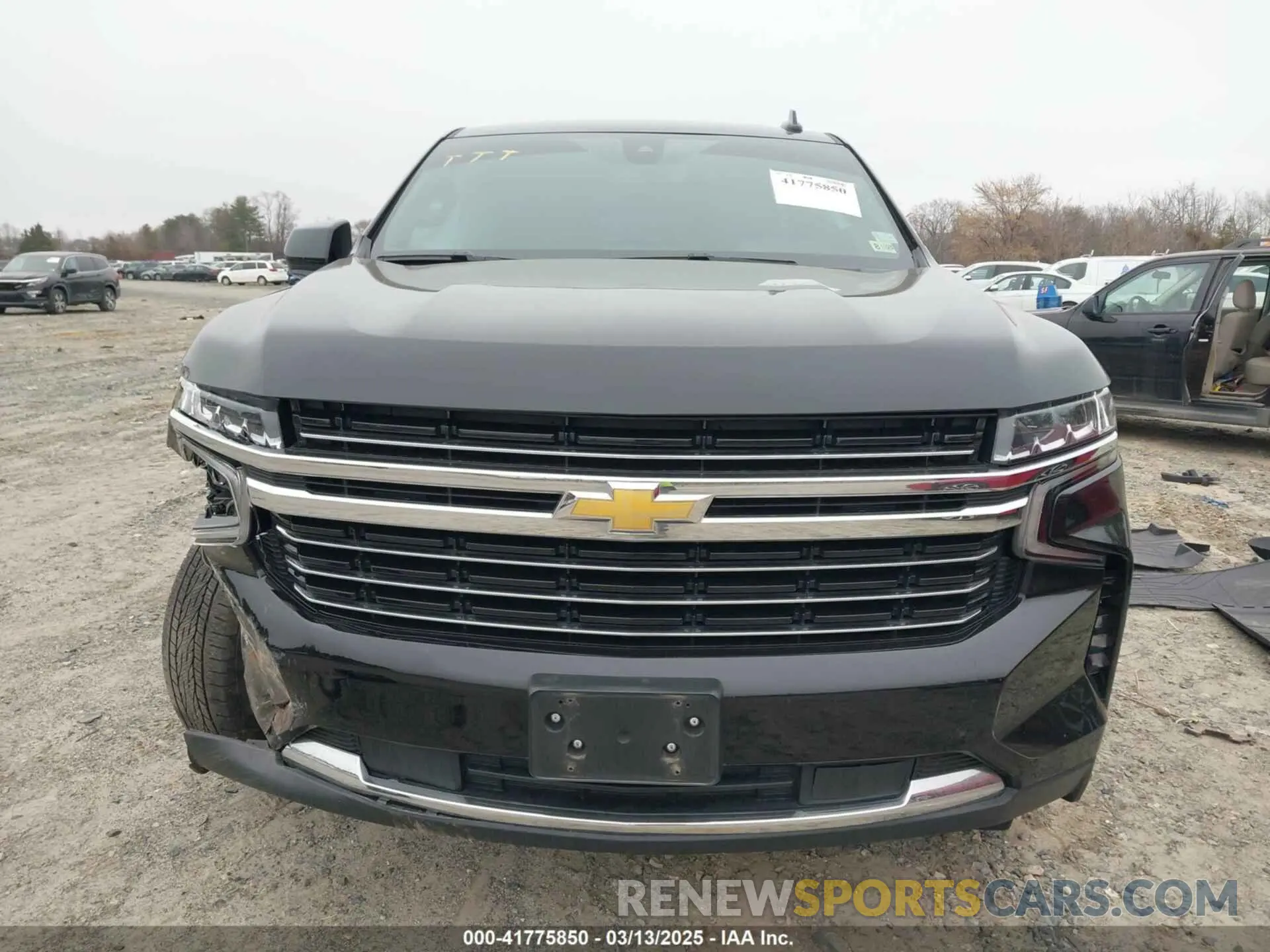 12 Photograph of a damaged car 1GNSKCKD5MR391000 CHEVROLET SUBURBAN 2021
