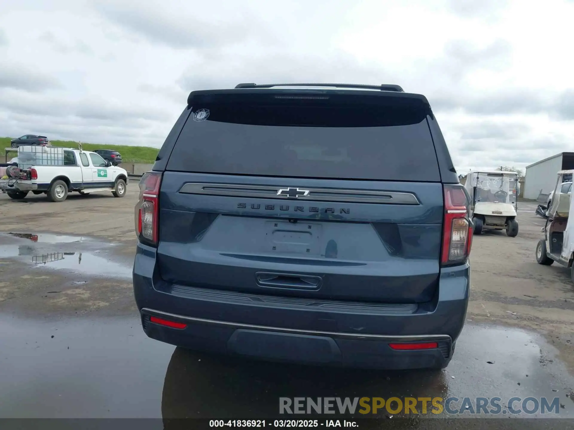 16 Photograph of a damaged car 1GNSKDKD2MR379098 CHEVROLET SUBURBAN 2021