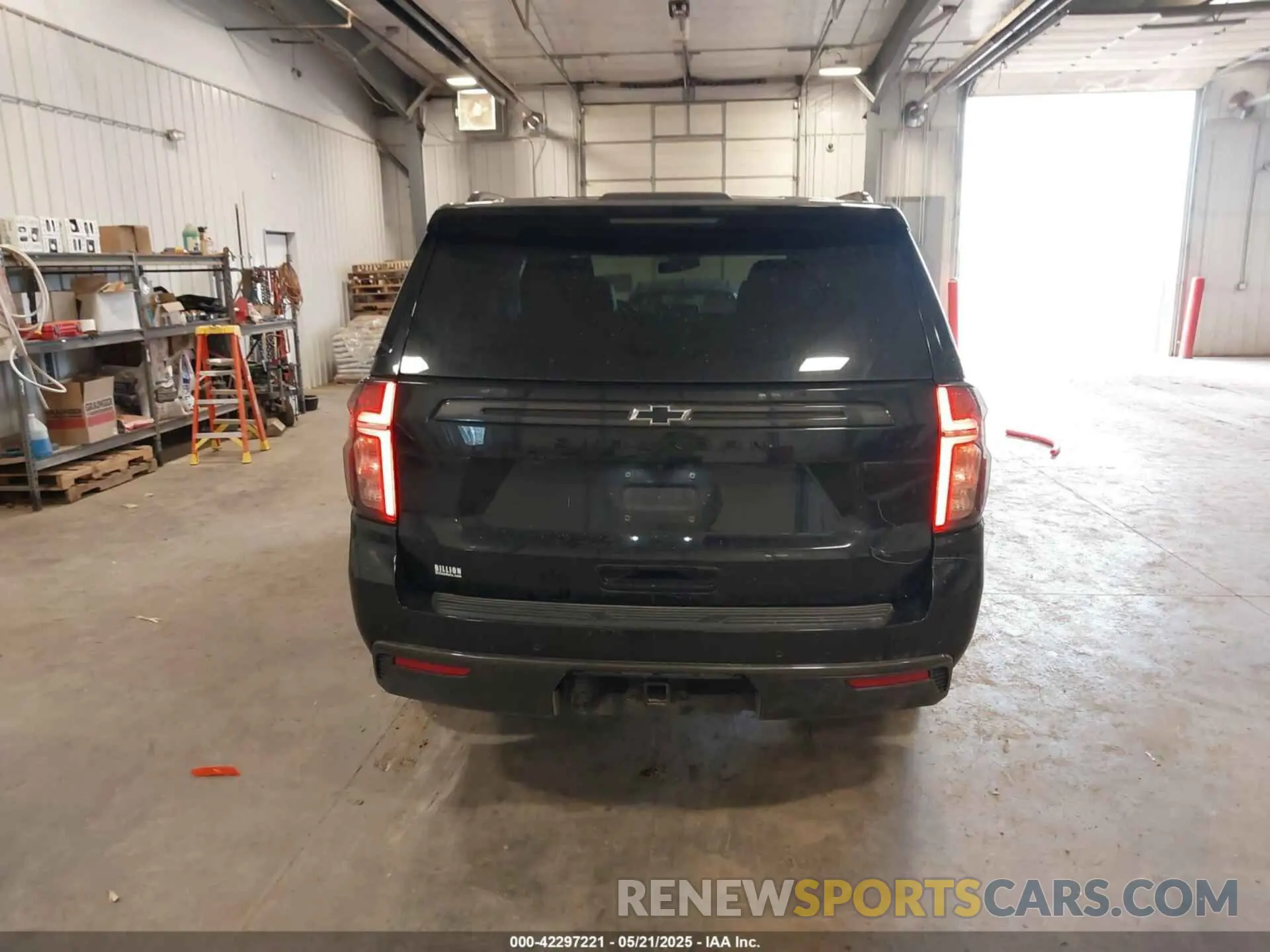 16 Фотография поврежденного автомобиля 1GNSKDKD4MR379877 CHEVROLET SUBURBAN 2021