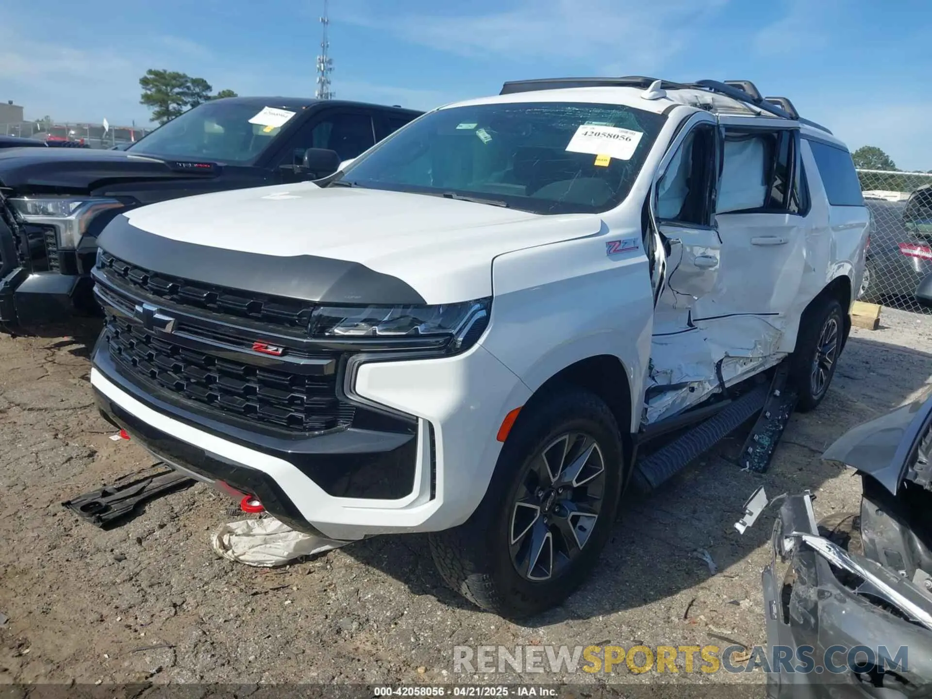 2 Фотография поврежденного автомобиля 1GNSKDKD4MR492681 CHEVROLET SUBURBAN 2021