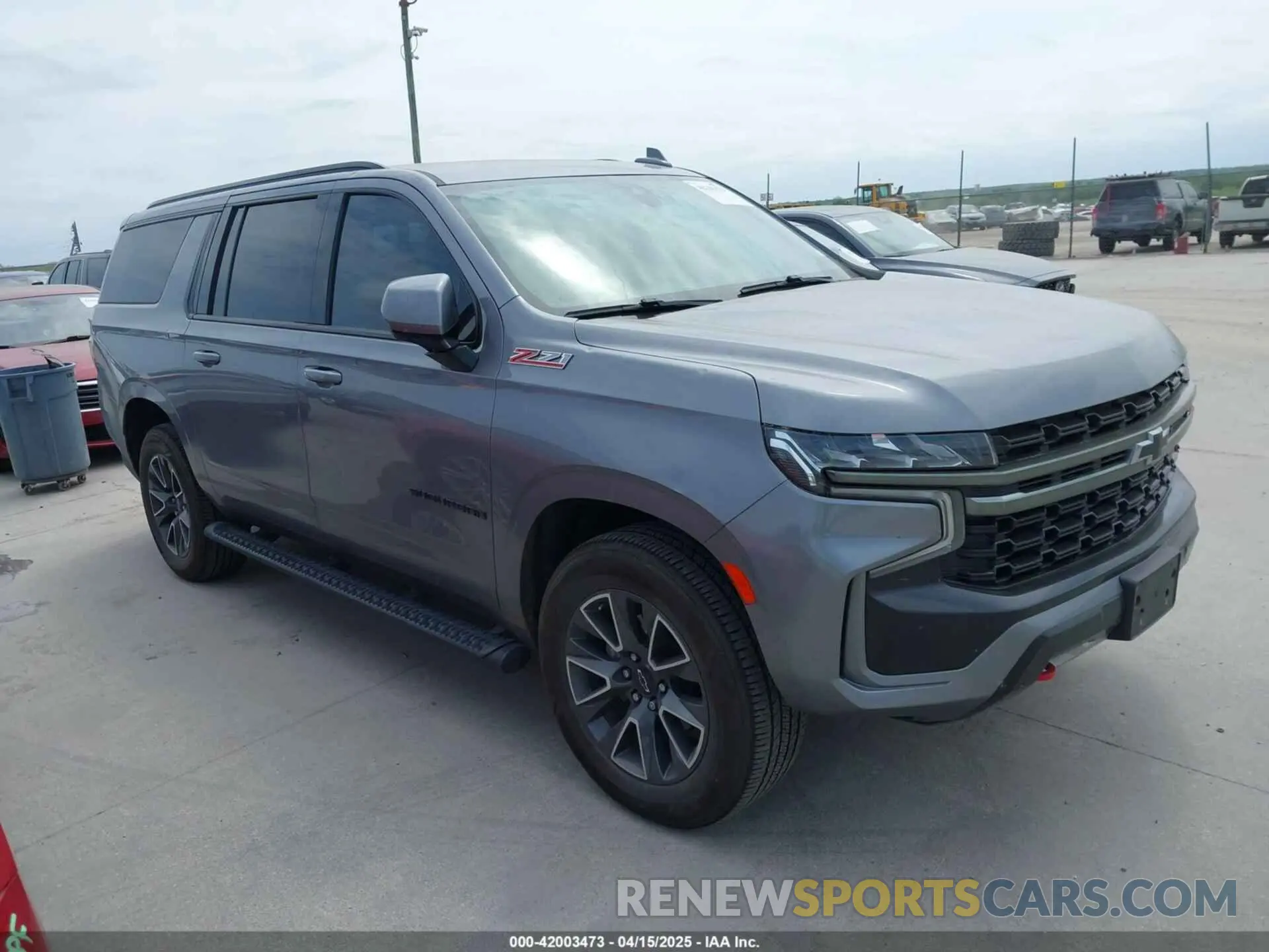 1 Photograph of a damaged car 1GNSKDKD8MR375007 CHEVROLET SUBURBAN 2021