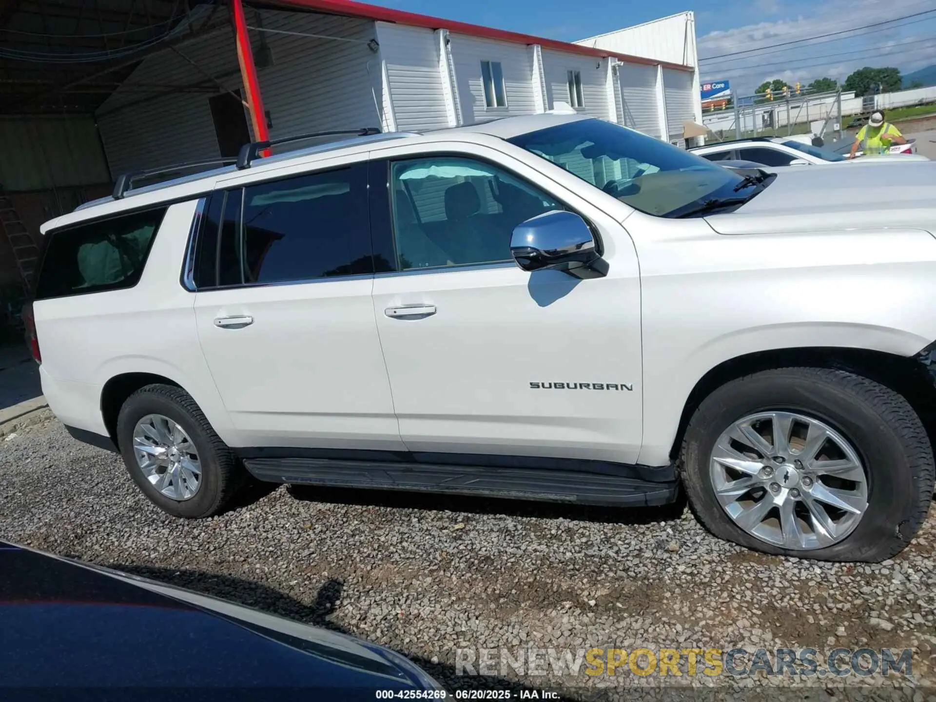 14 Photograph of a damaged car 1GNSKFKD5MR232530 CHEVROLET SUBURBAN 2021