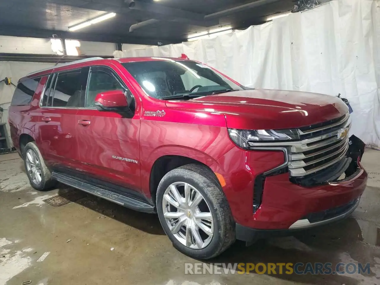 4 Photograph of a damaged car 1GNSKGKL7MR144513 CHEVROLET SUBURBAN 2021