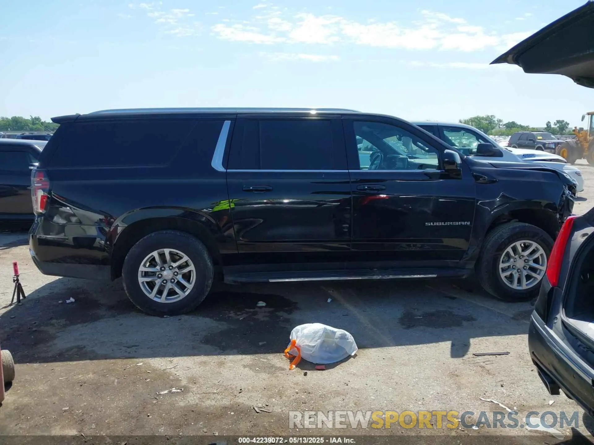14 Фотография поврежденного автомобиля 1GNSCCKD2NR244468 CHEVROLET SUBURBAN 2022