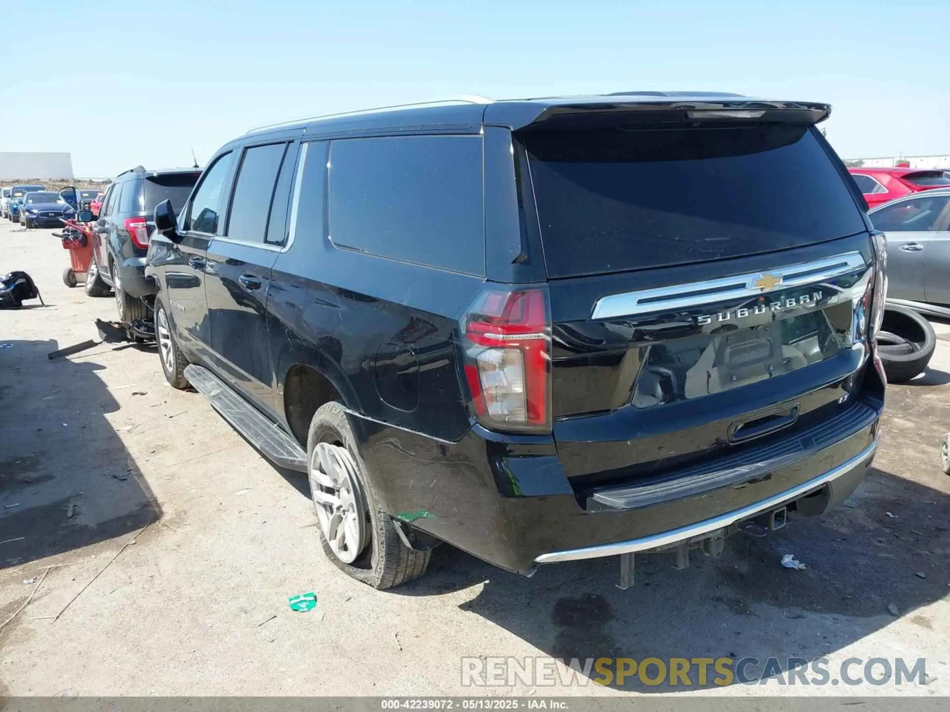 3 Фотография поврежденного автомобиля 1GNSCCKD2NR244468 CHEVROLET SUBURBAN 2022