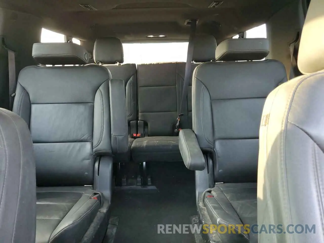 10 Фотография поврежденного автомобиля 1GNSCCKD5NR121005 CHEVROLET SUBURBAN 2022