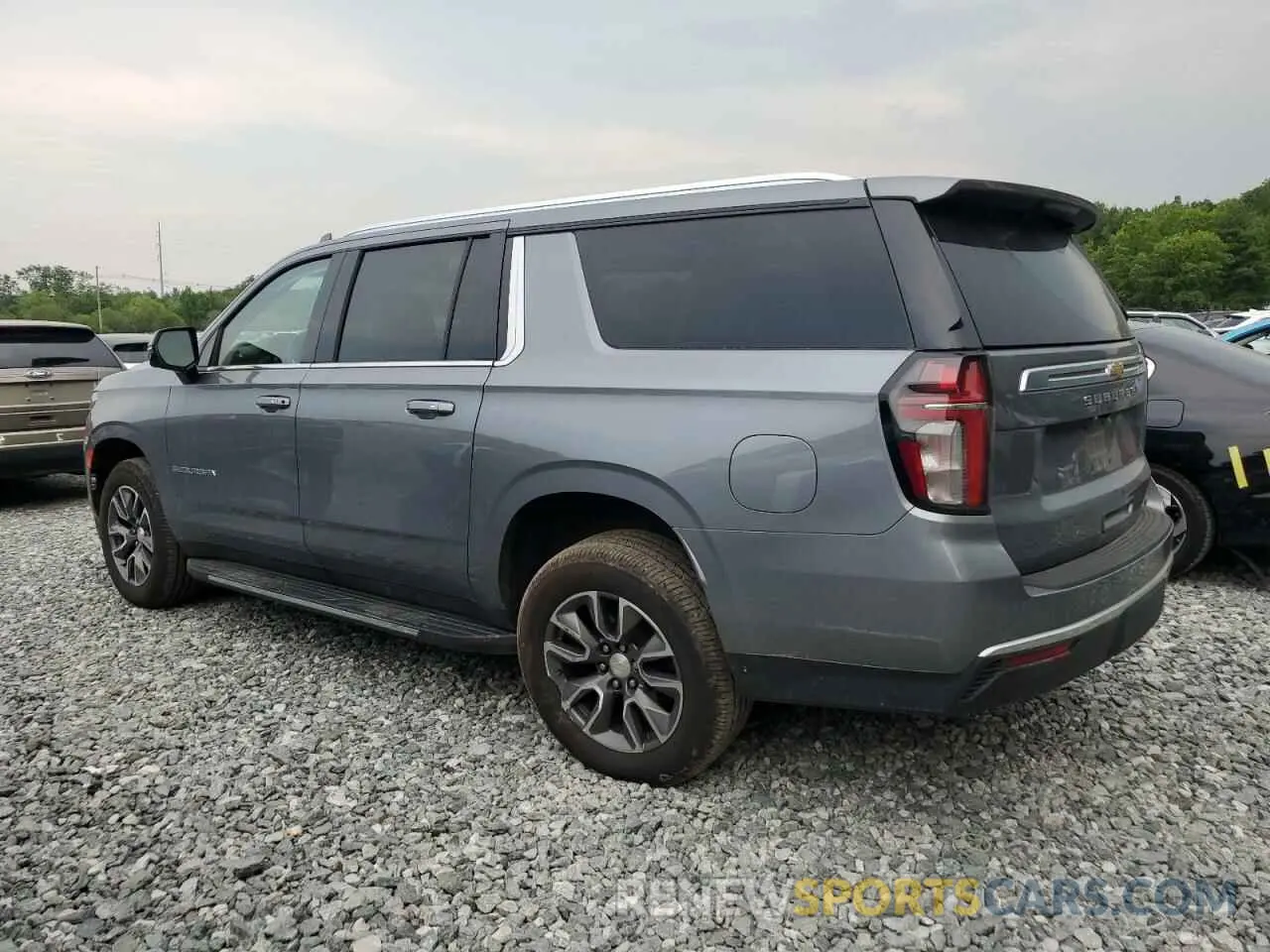 2 Photograph of a damaged car 1GNSKCKD0NR322362 CHEVROLET SUBURBAN 2022