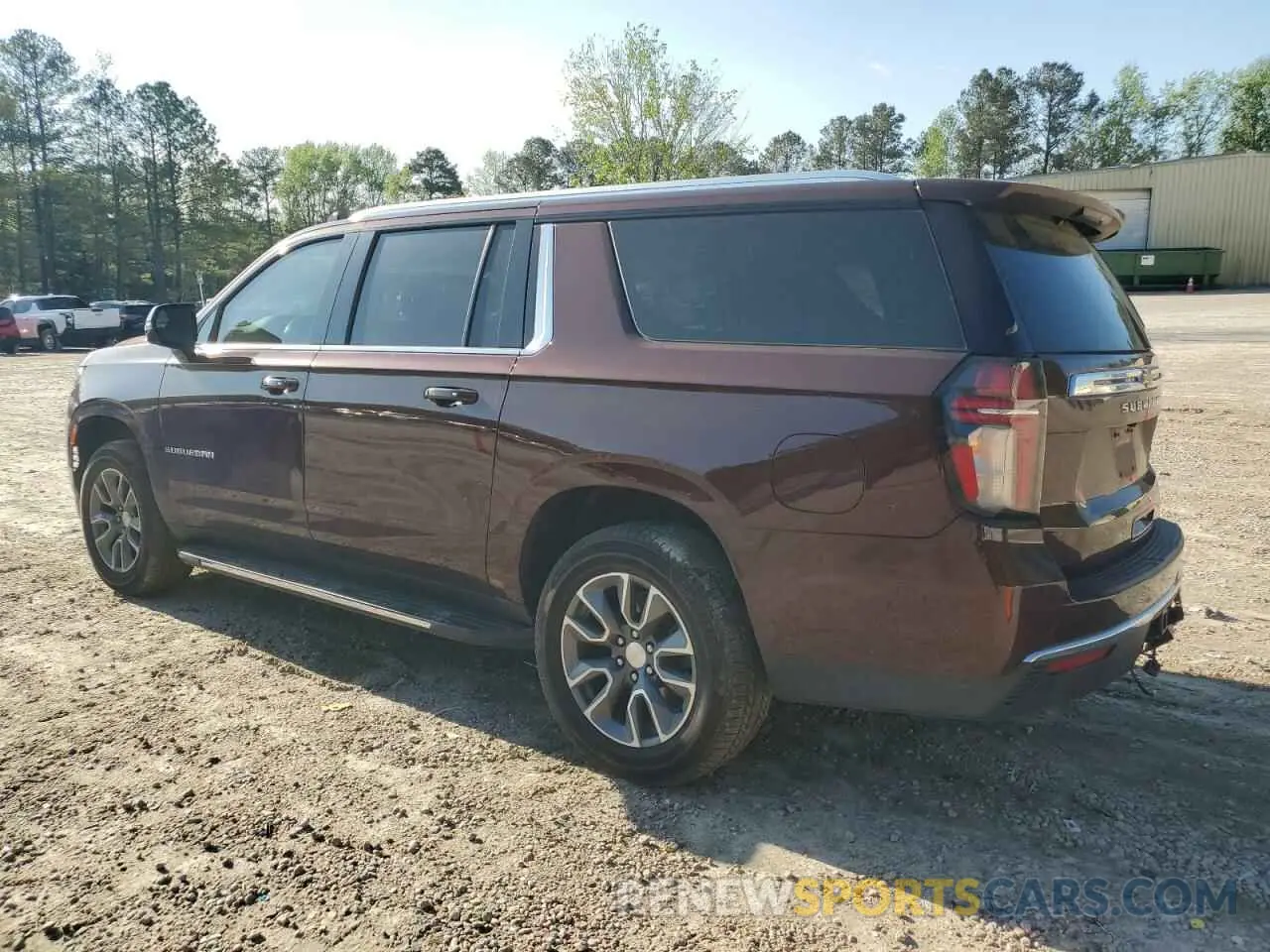 2 Photograph of a damaged car 1GNSKCKD3NR116646 CHEVROLET SUBURBAN 2022