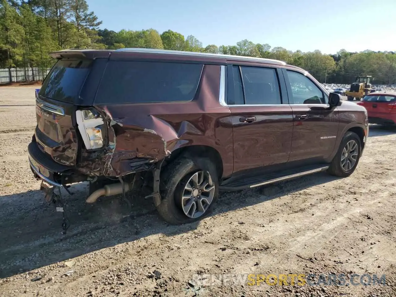 3 Photograph of a damaged car 1GNSKCKD3NR116646 CHEVROLET SUBURBAN 2022