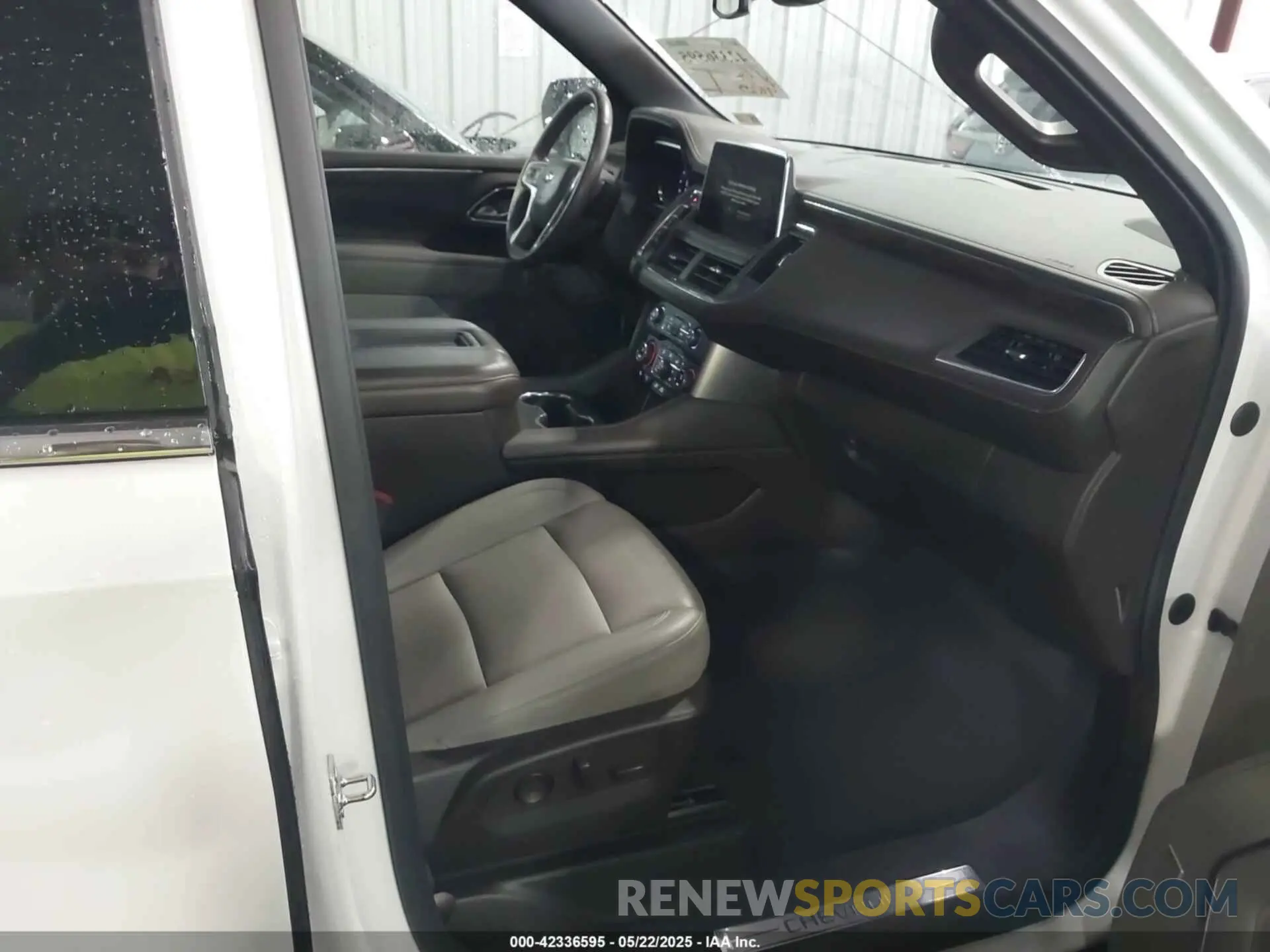 5 Фотография поврежденного автомобиля 1GNSKCKD7NR235784 CHEVROLET SUBURBAN 2022