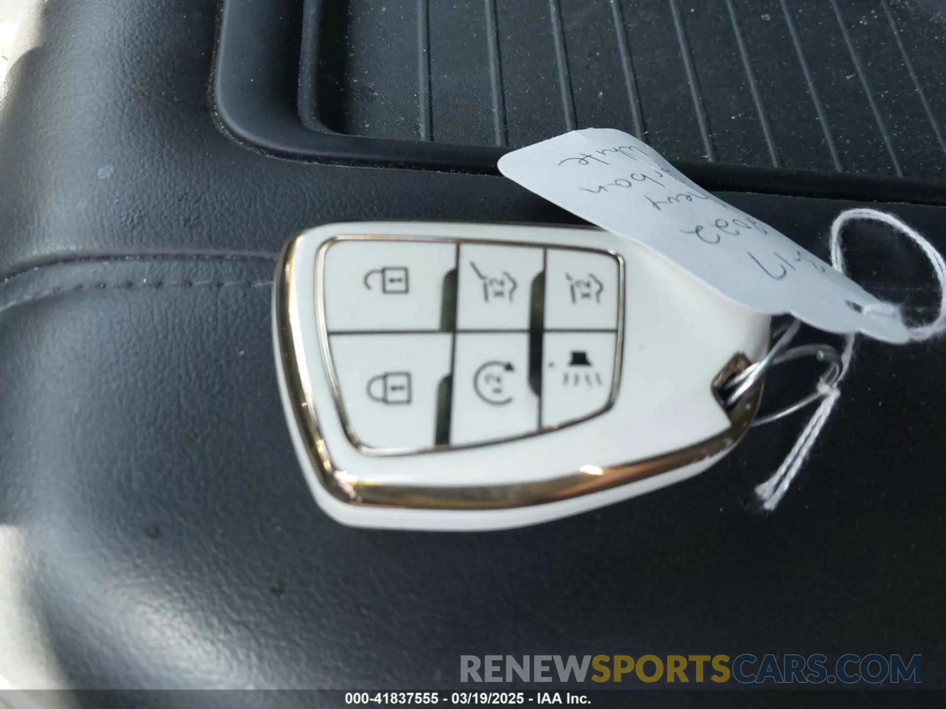 11 Фотография поврежденного автомобиля 1GNSKCKDXNR247122 CHEVROLET SUBURBAN 2022