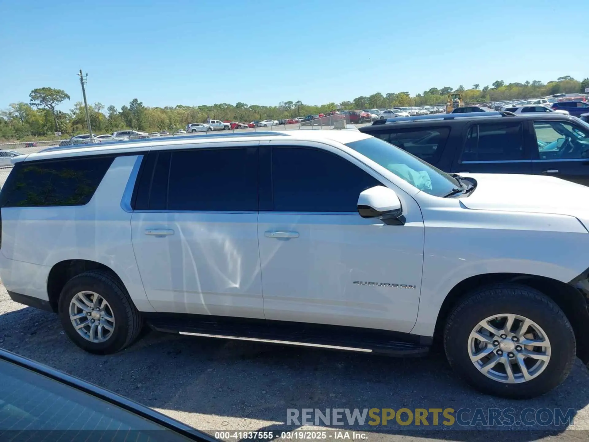 13 Фотография поврежденного автомобиля 1GNSKCKDXNR247122 CHEVROLET SUBURBAN 2022