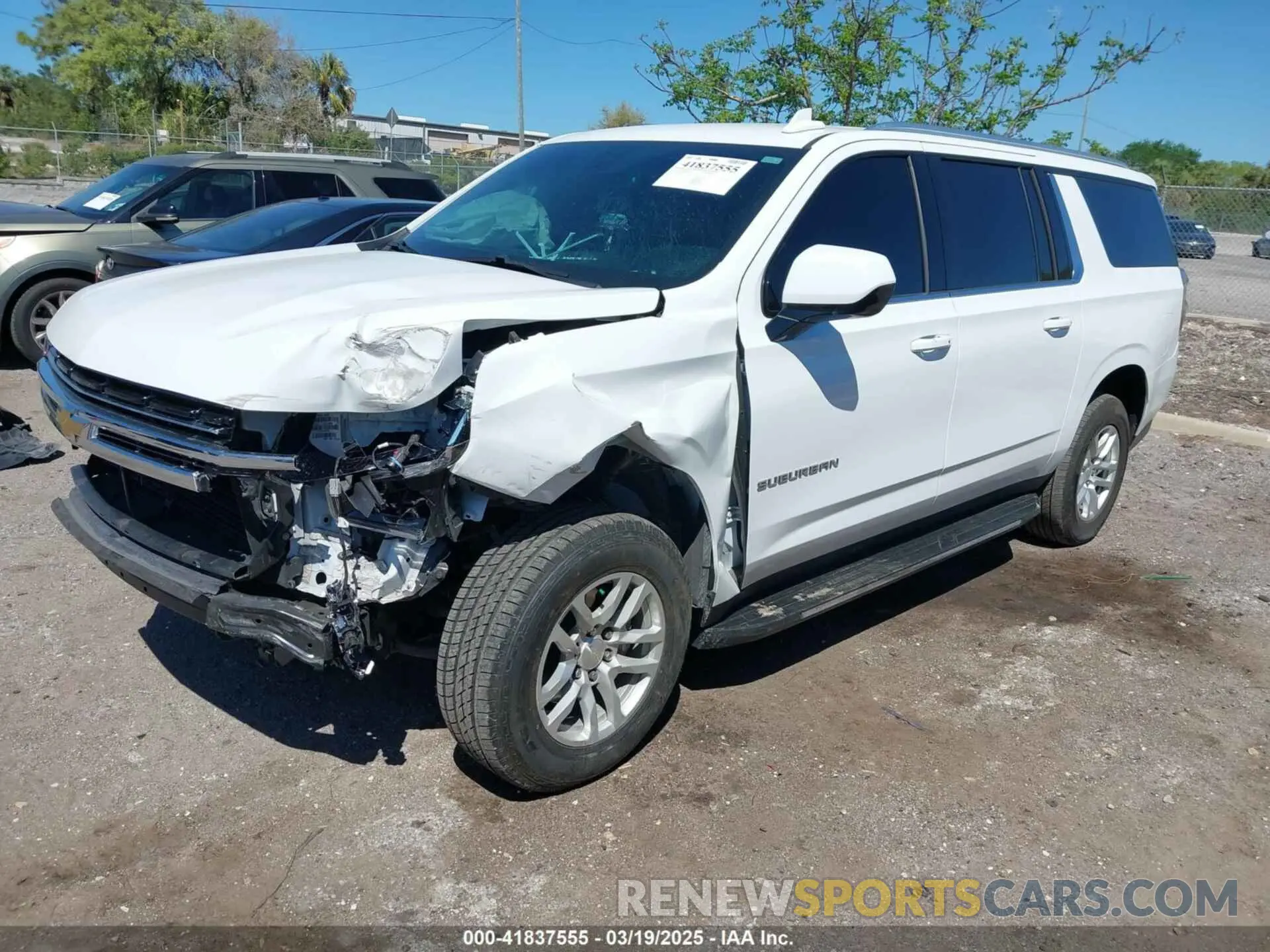 2 Фотография поврежденного автомобиля 1GNSKCKDXNR247122 CHEVROLET SUBURBAN 2022