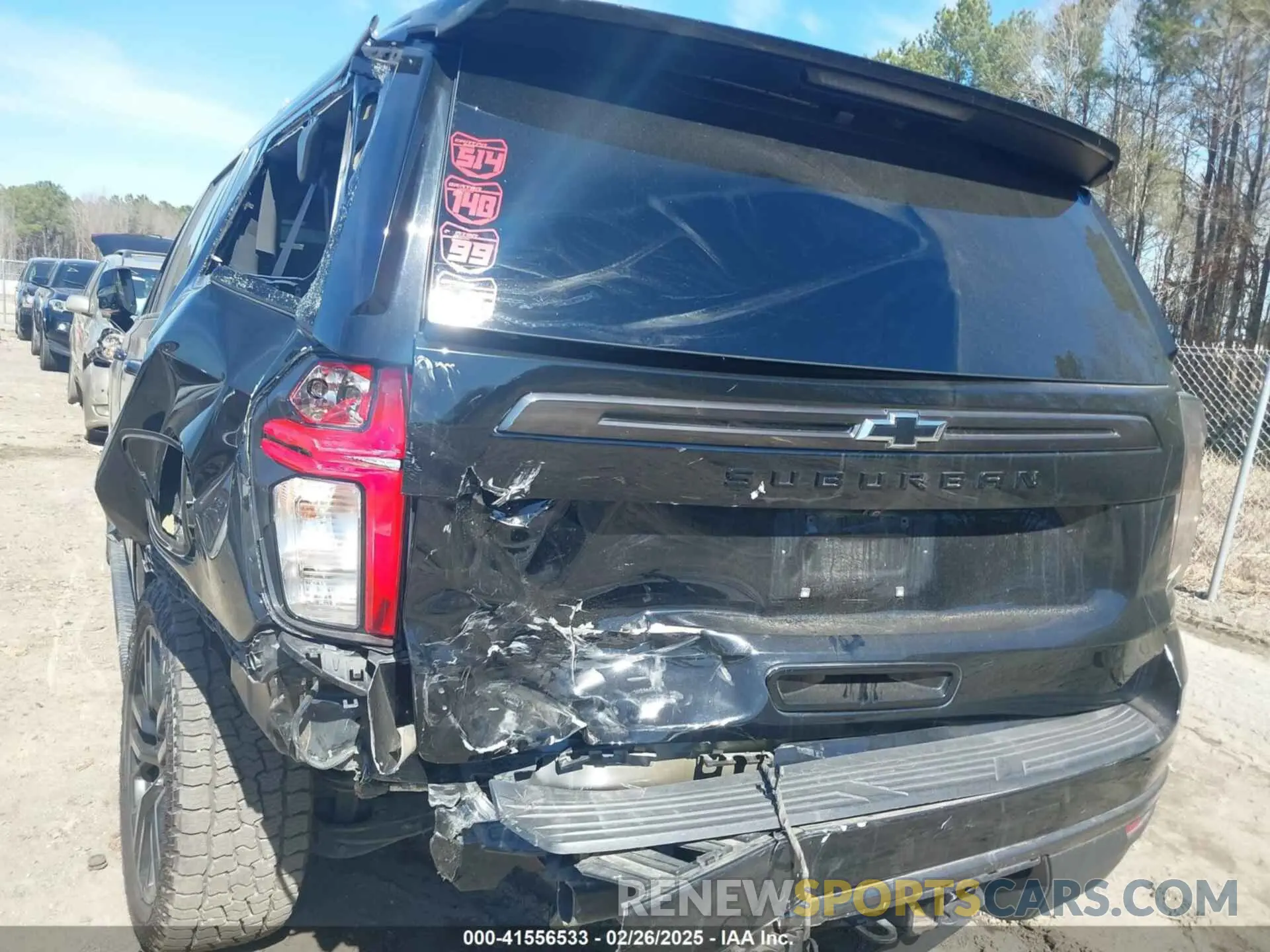 18 Photograph of a damaged car 1GNSKDKD5NR110949 CHEVROLET SUBURBAN 2022