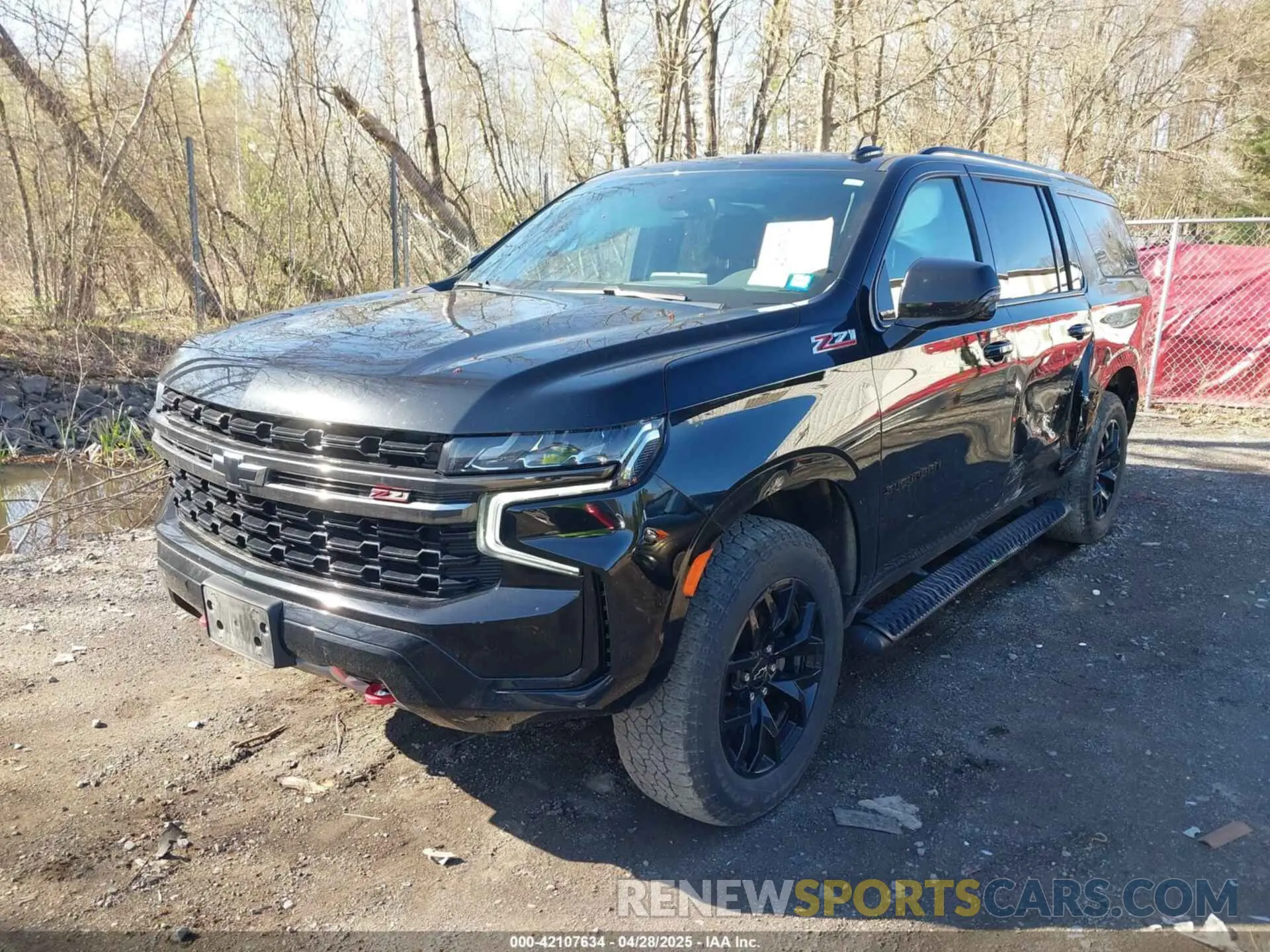 6 Photograph of a damaged car 1GNSKDKD5NR363995 CHEVROLET SUBURBAN 2022