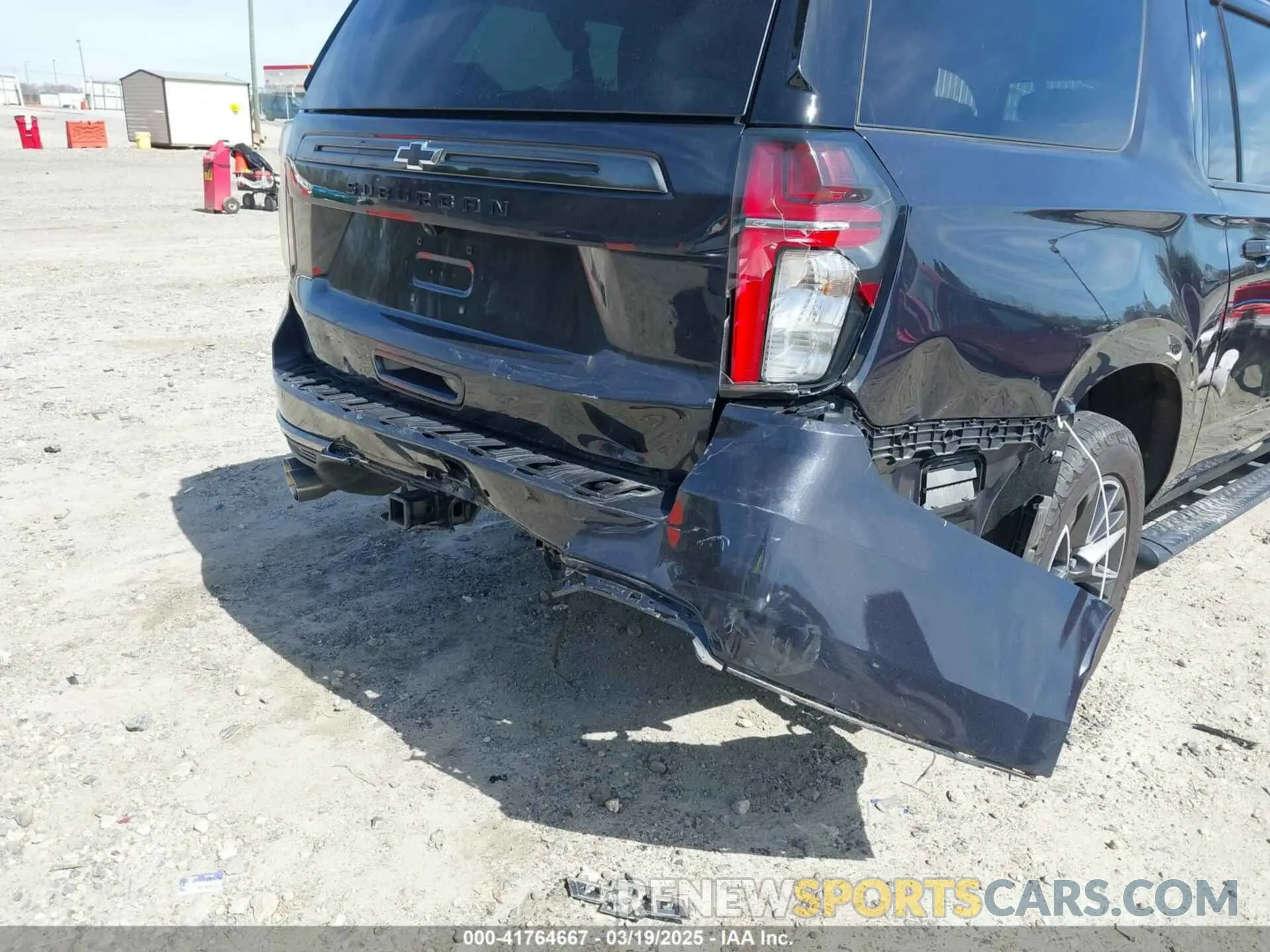 6 Photograph of a damaged car 1GNSKDKL2NR337801 CHEVROLET SUBURBAN 2022