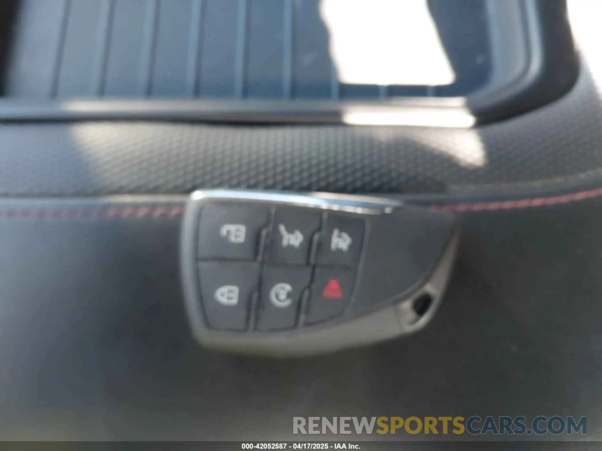 11 Photograph of a damaged car 1GNSKEKD0NR149230 CHEVROLET SUBURBAN 2022