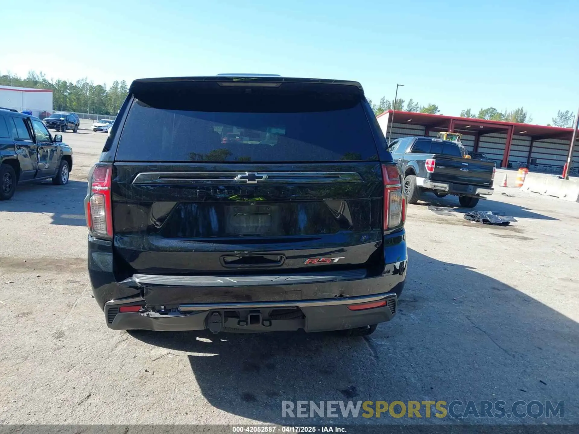 16 Photograph of a damaged car 1GNSKEKD0NR149230 CHEVROLET SUBURBAN 2022
